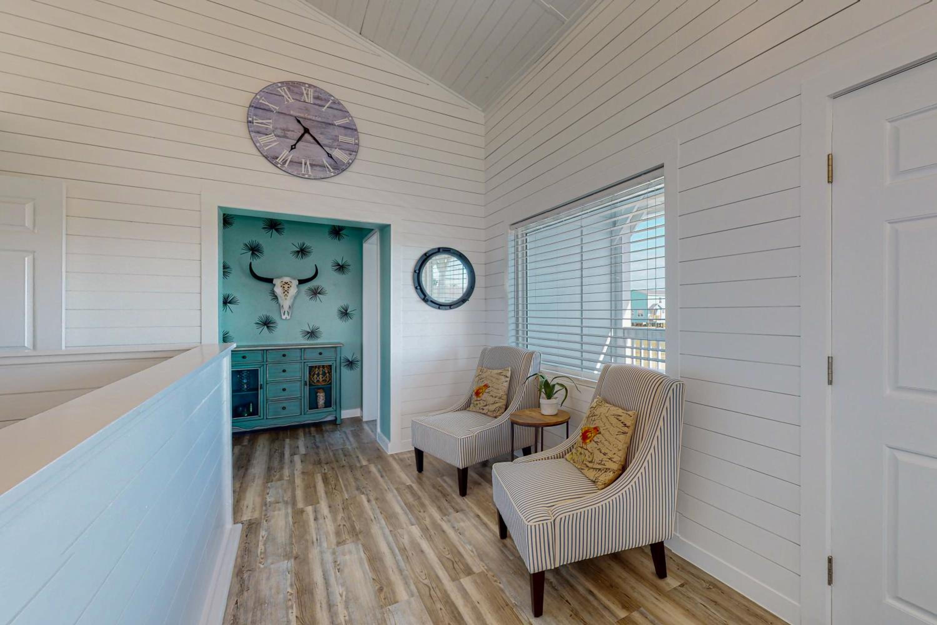 606AveA Newly Renovated Home, Private Pool, In Town and Golf Cart Included view 3