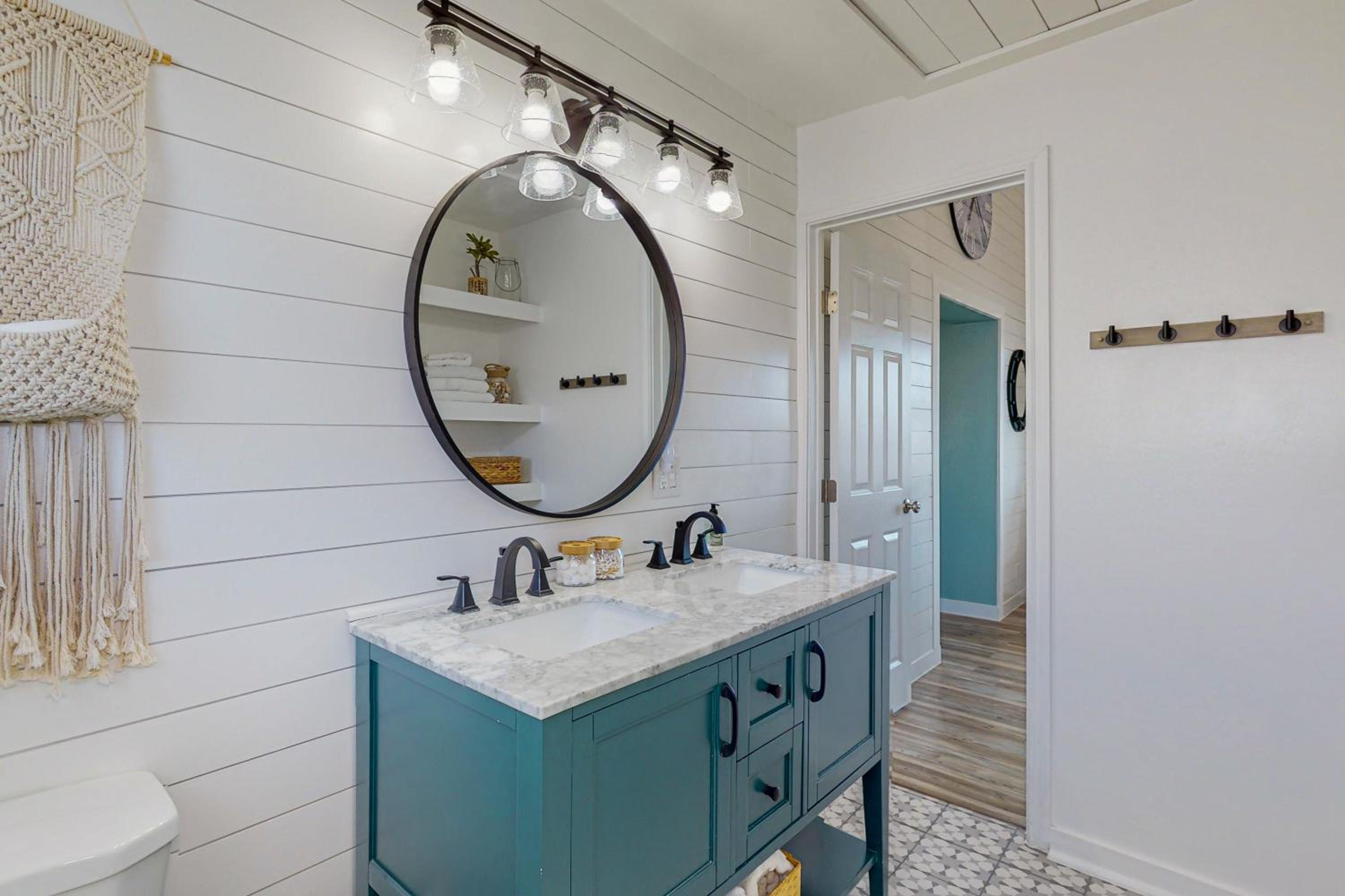606AveA Newly Renovated Home, Private Pool, In Town and Golf Cart Included view 4