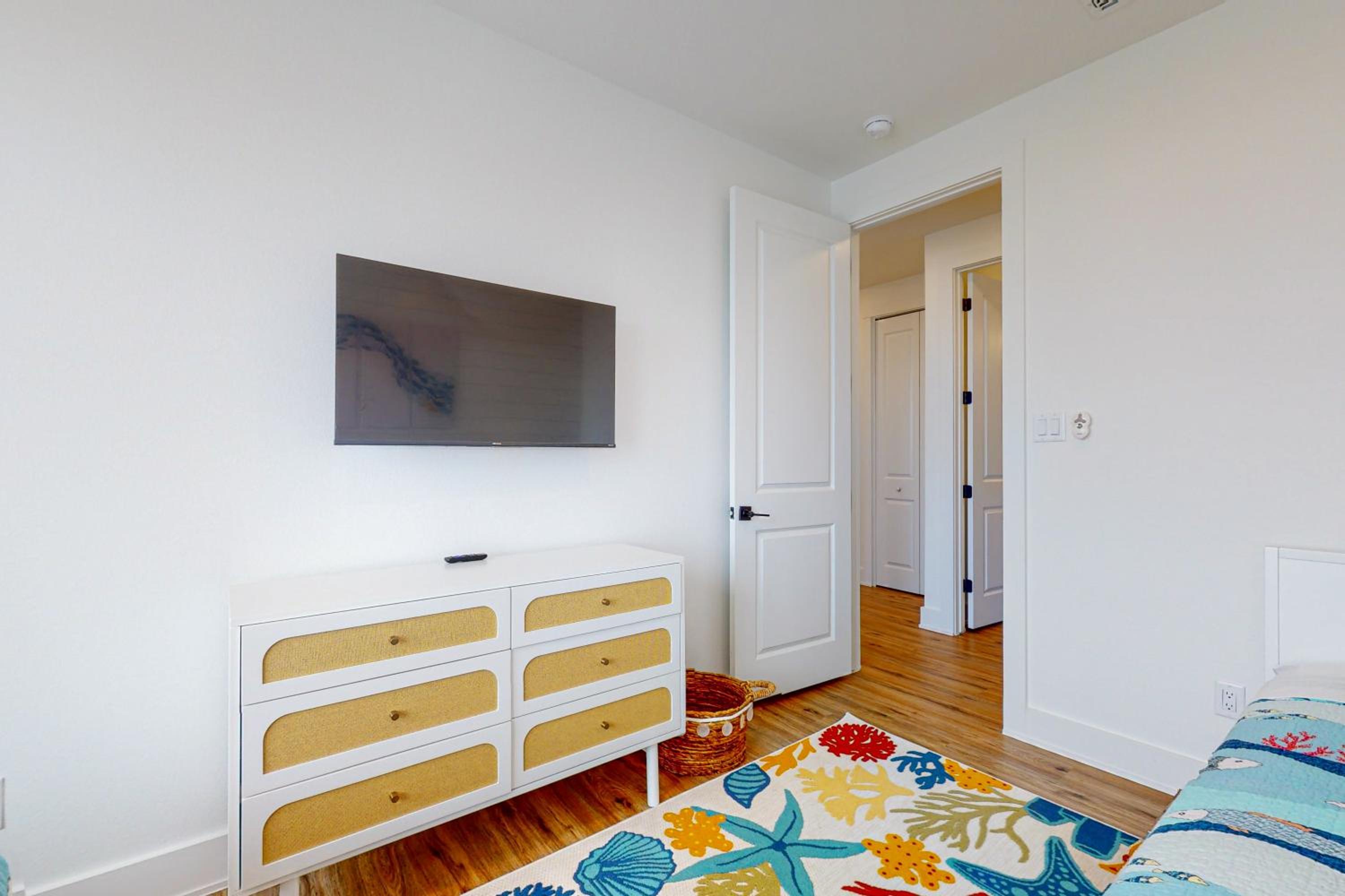 DD #J Newly Built, Gorgeous Beach Home, Private Pool, Golf Cart Included and beach gear! view 5