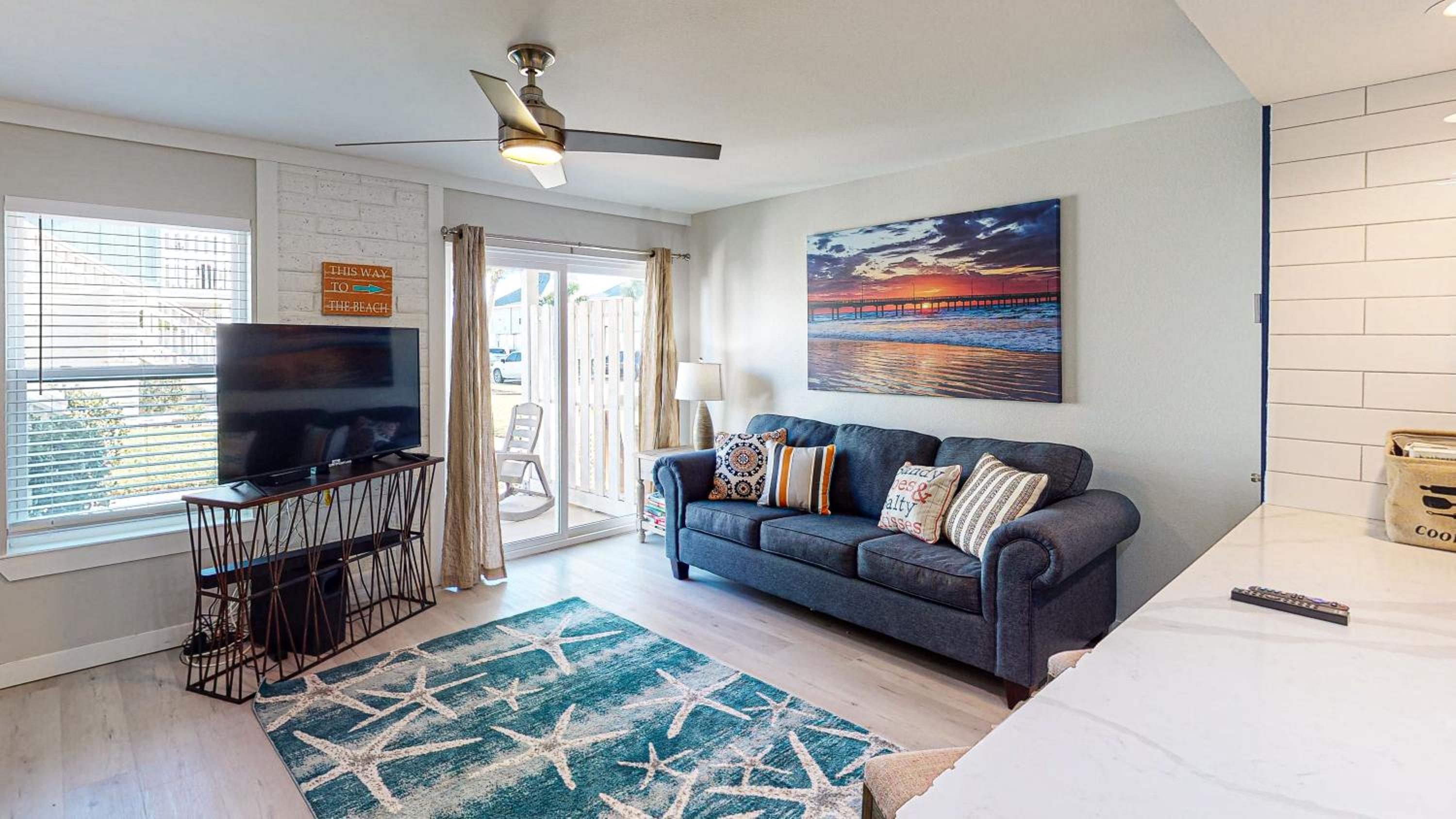 EC102 Newly Remodeled Ground Floor Condo, Boardwalk to Beach, Shared Pool and Grill view 4