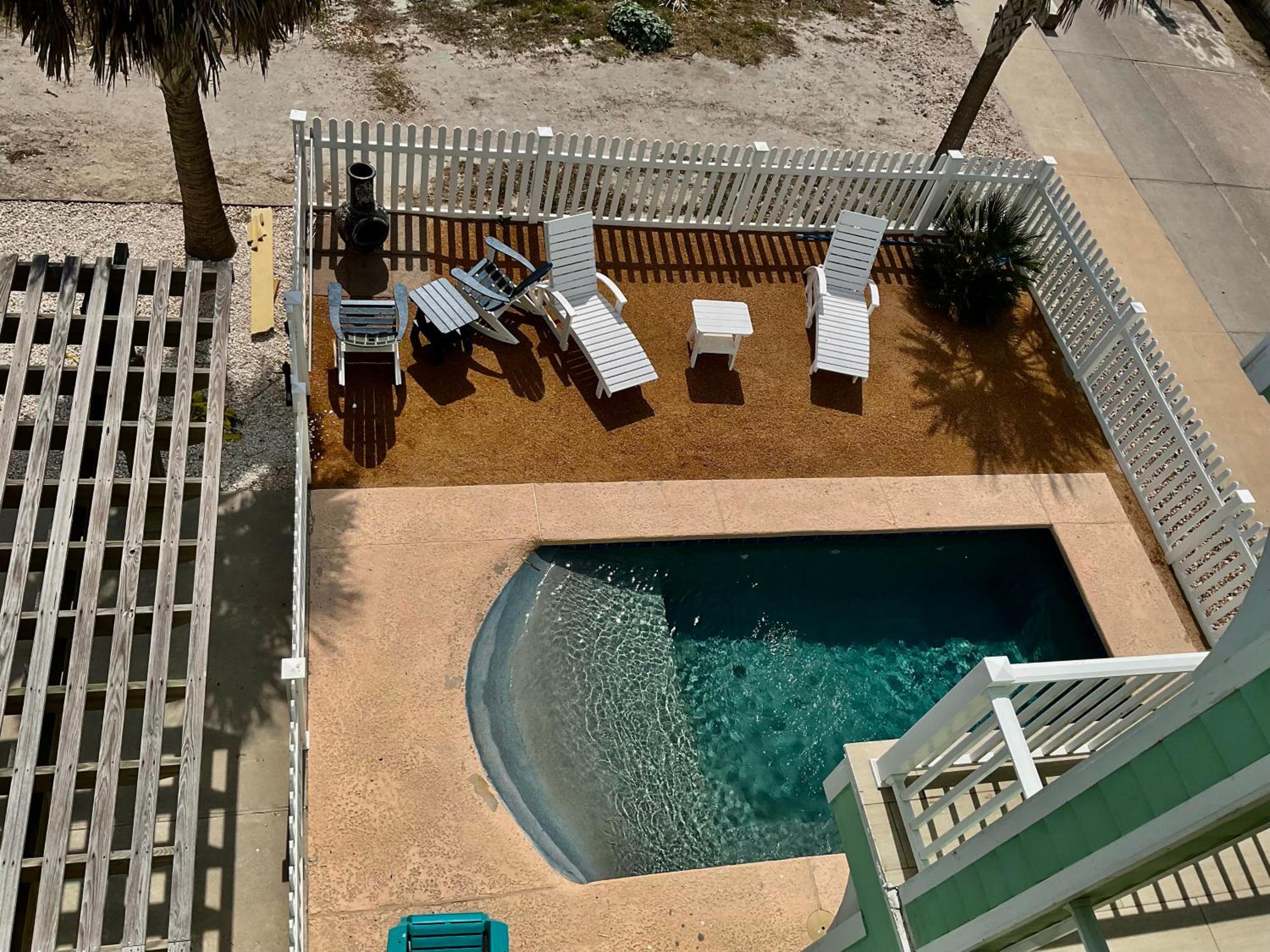 GUW101 Elegant 6BR Beachfront Home with a Private Pool, Boardwalk, Unobstructed Gulf Views view 5