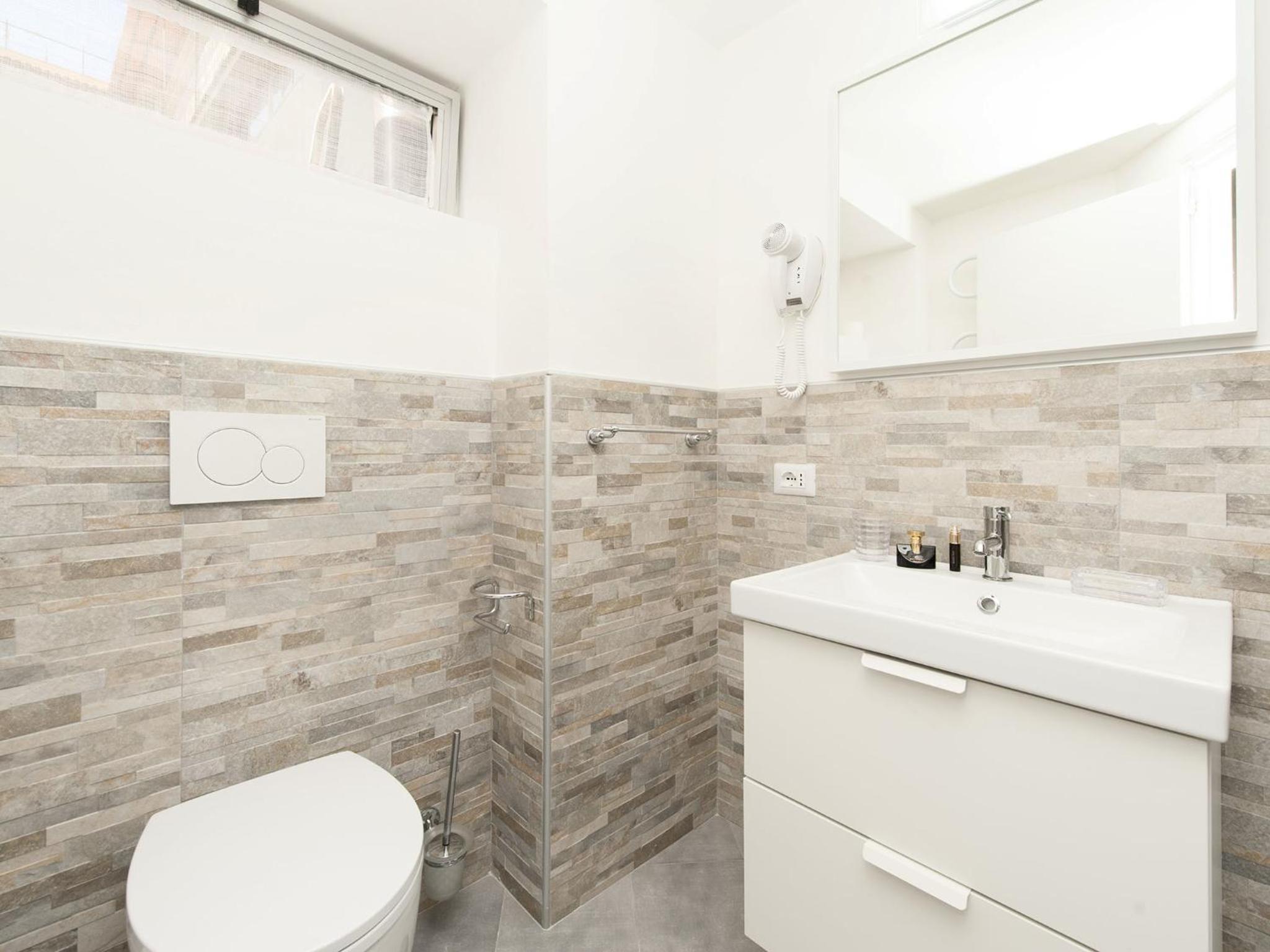 White Flat Termini