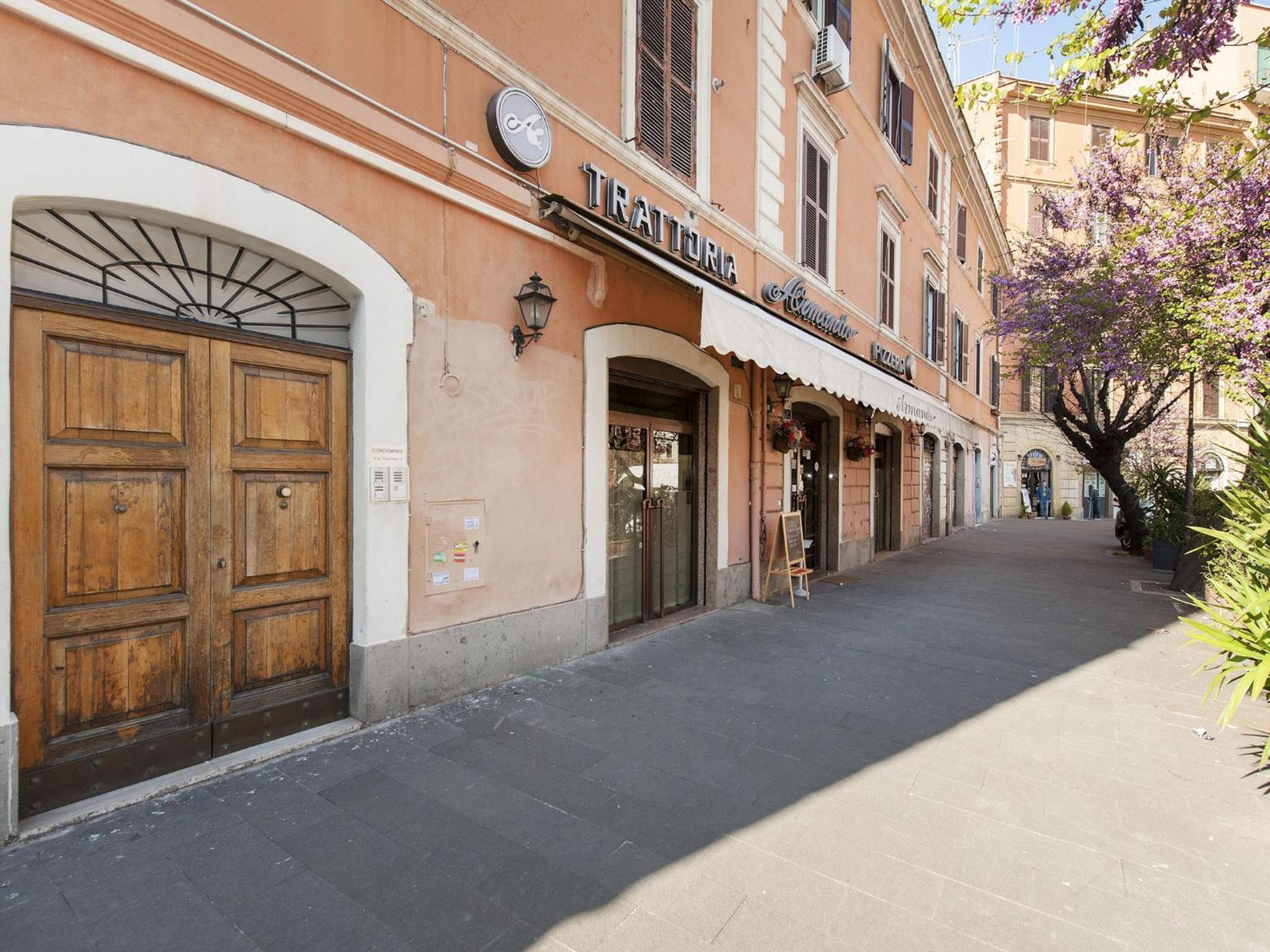 White Flat Termini