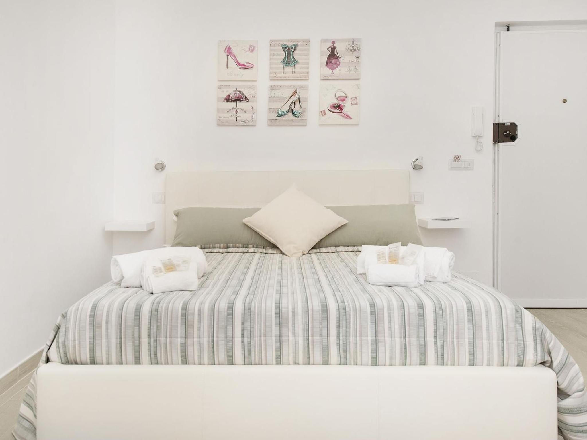 White Flat Termini