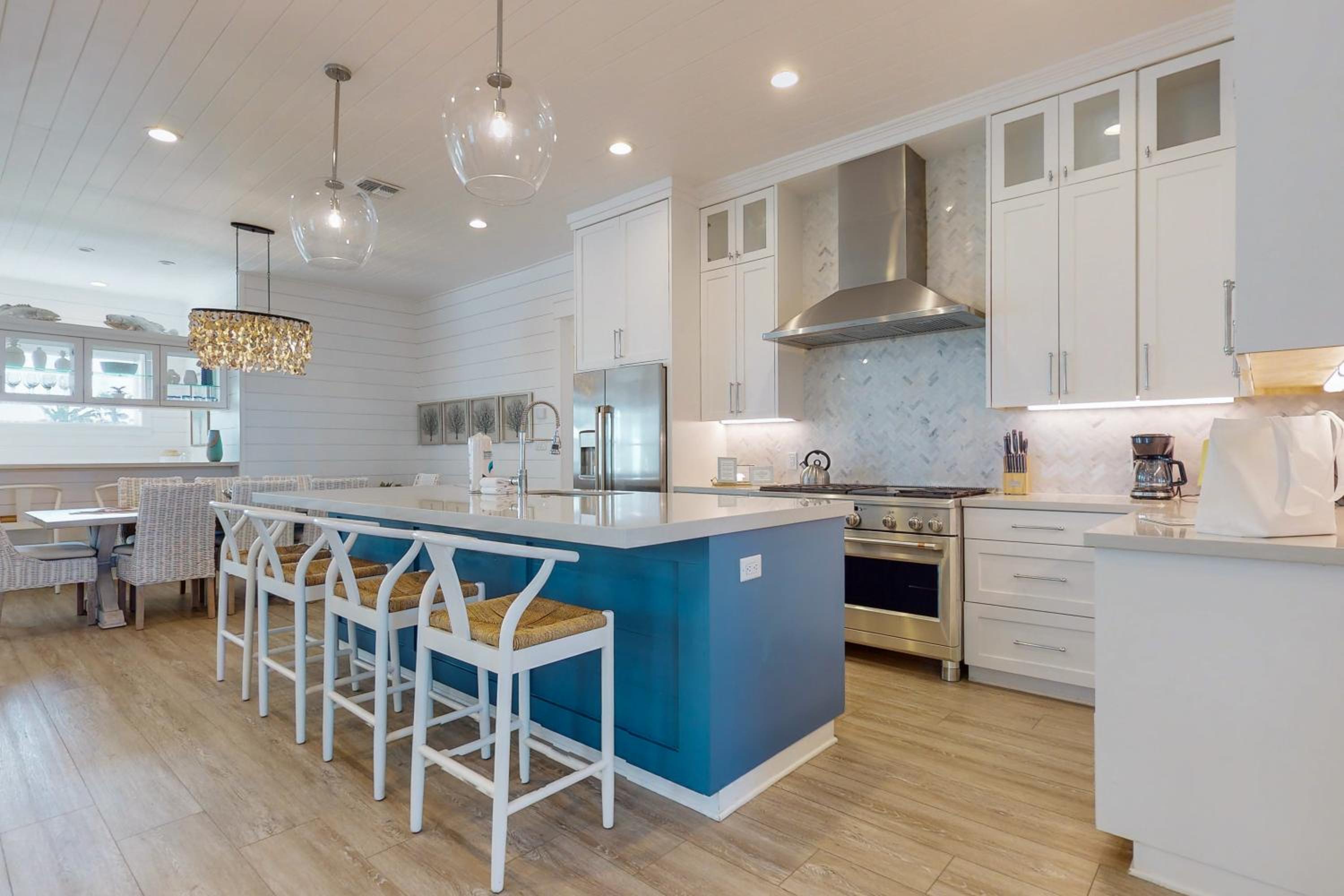 RD226 Luxurious 5 Bedroom Home with Gulf Views, Boardwalk, Private Pool and Golf Cart Included view 5