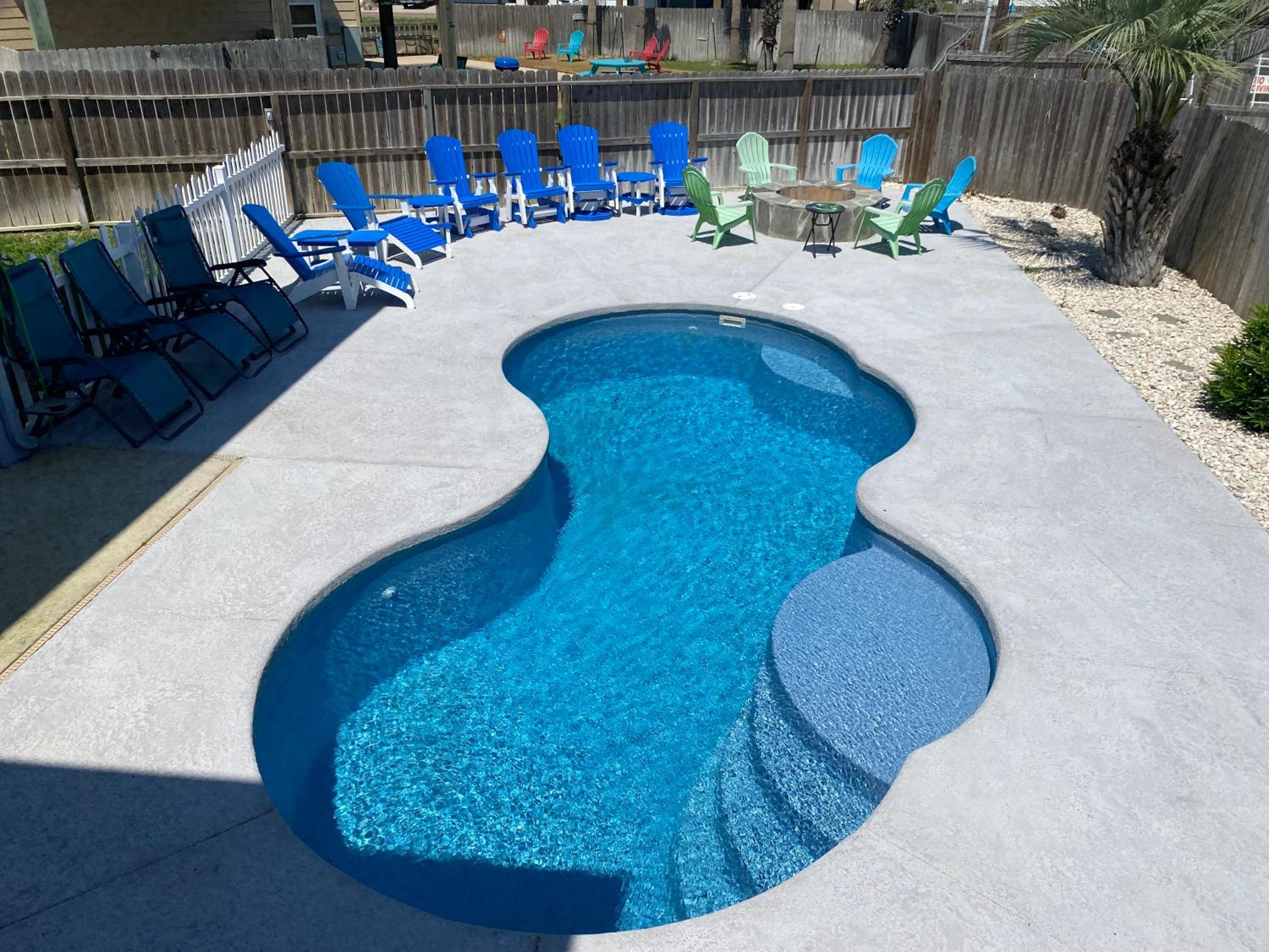 La Ola Vida, 4BD, 4BA, Sleeps 12, Private Pool, 6 Passenger Golf Cart Entire Stay view 5