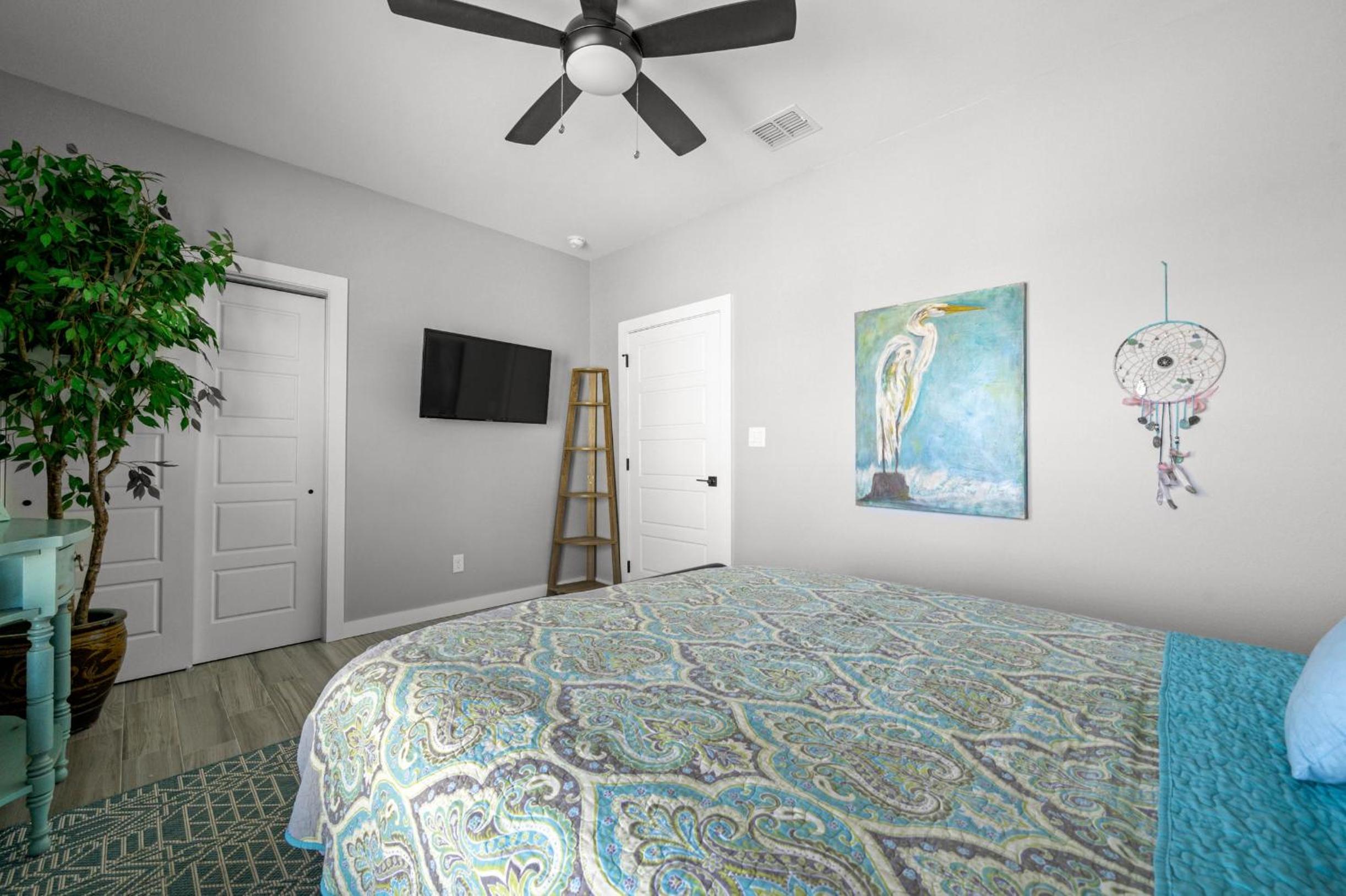 PPLM500 Stunning Brand New Home with Private Pool, Gulf Views and Golf Cart Included view 4