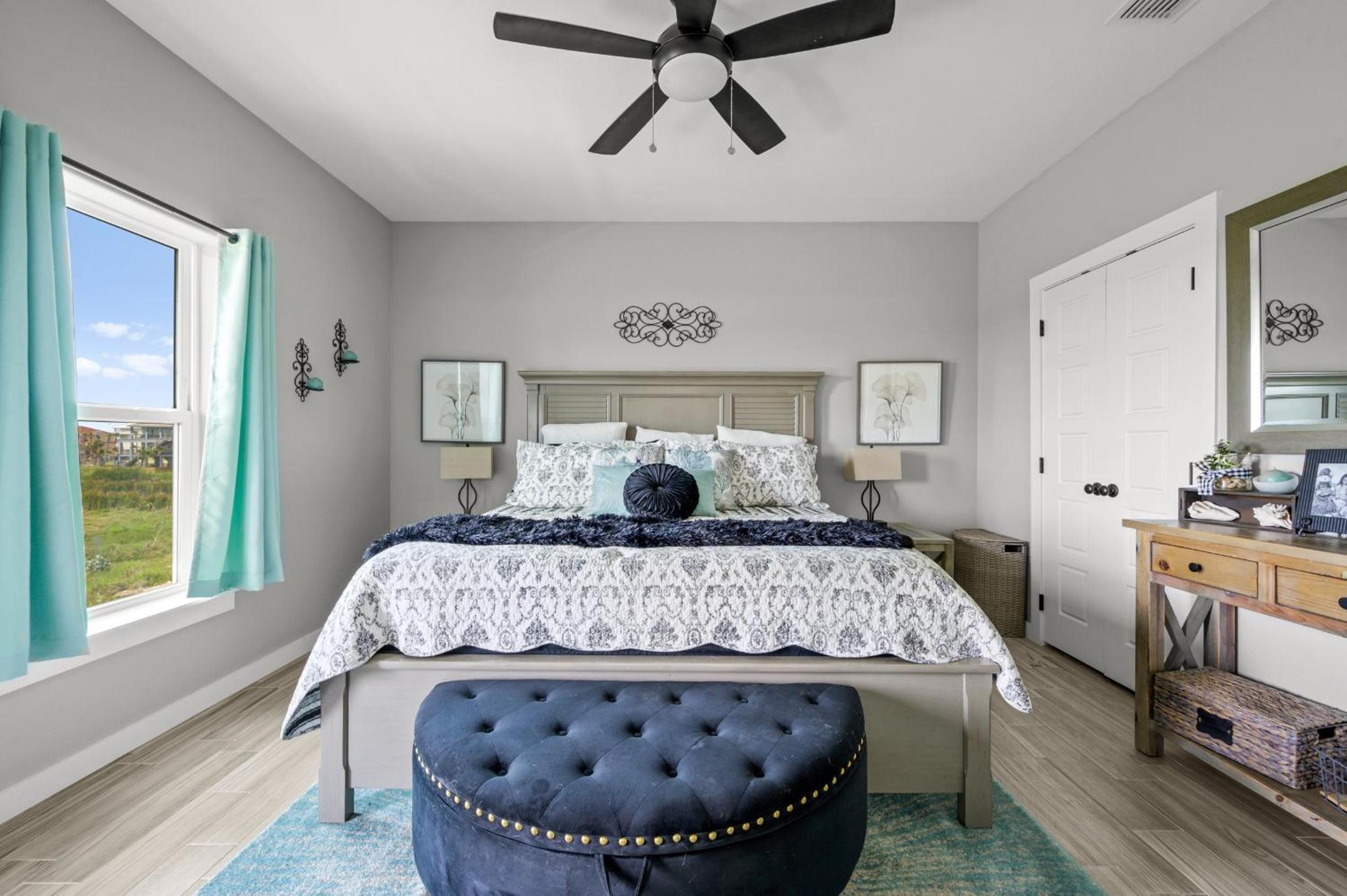 PPLM500 Stunning Brand New Home with Private Pool, Gulf Views and Golf Cart Included view 5
