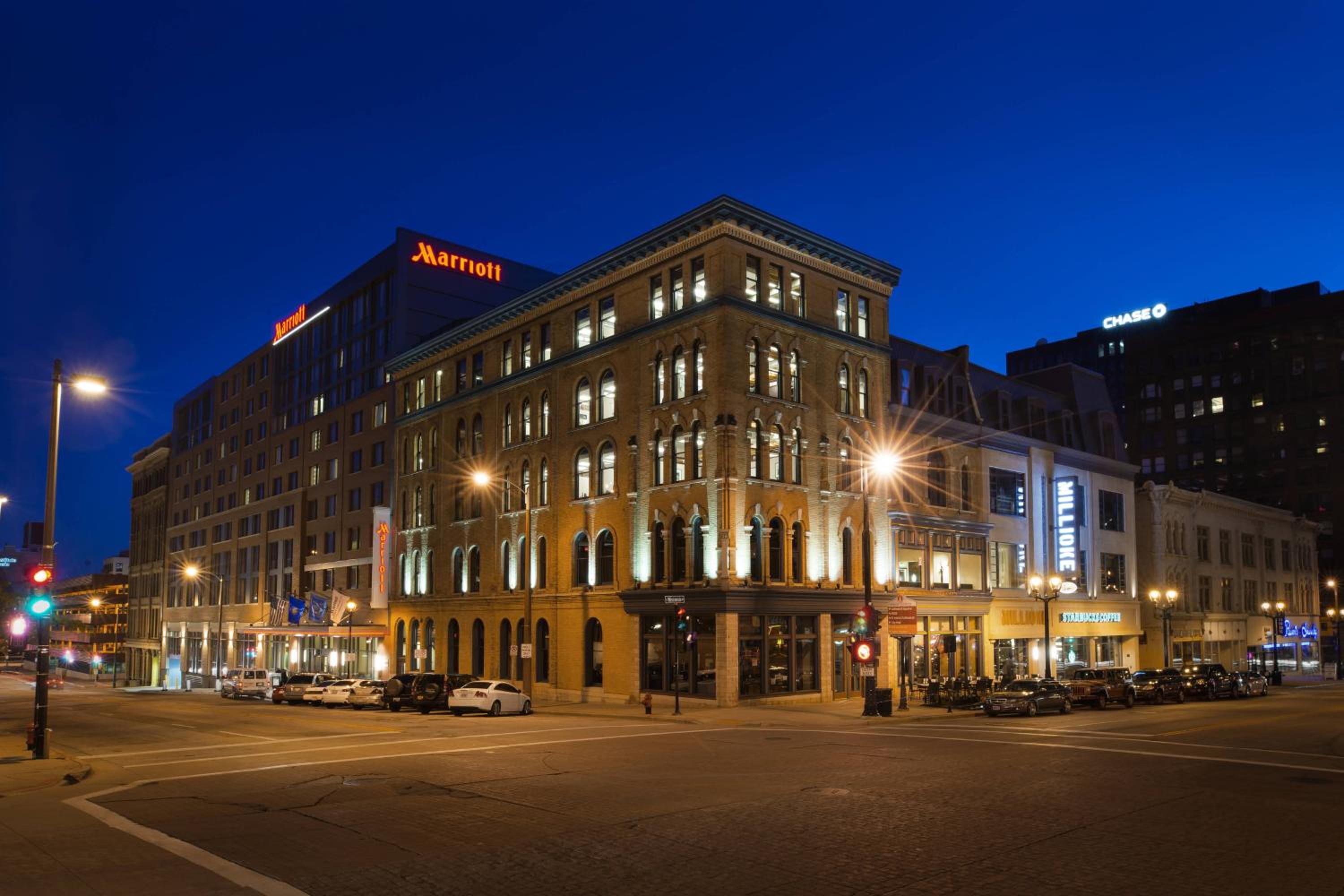 Milwaukee Vacations - Milwaukee Marriott Downtown - Property Image 17