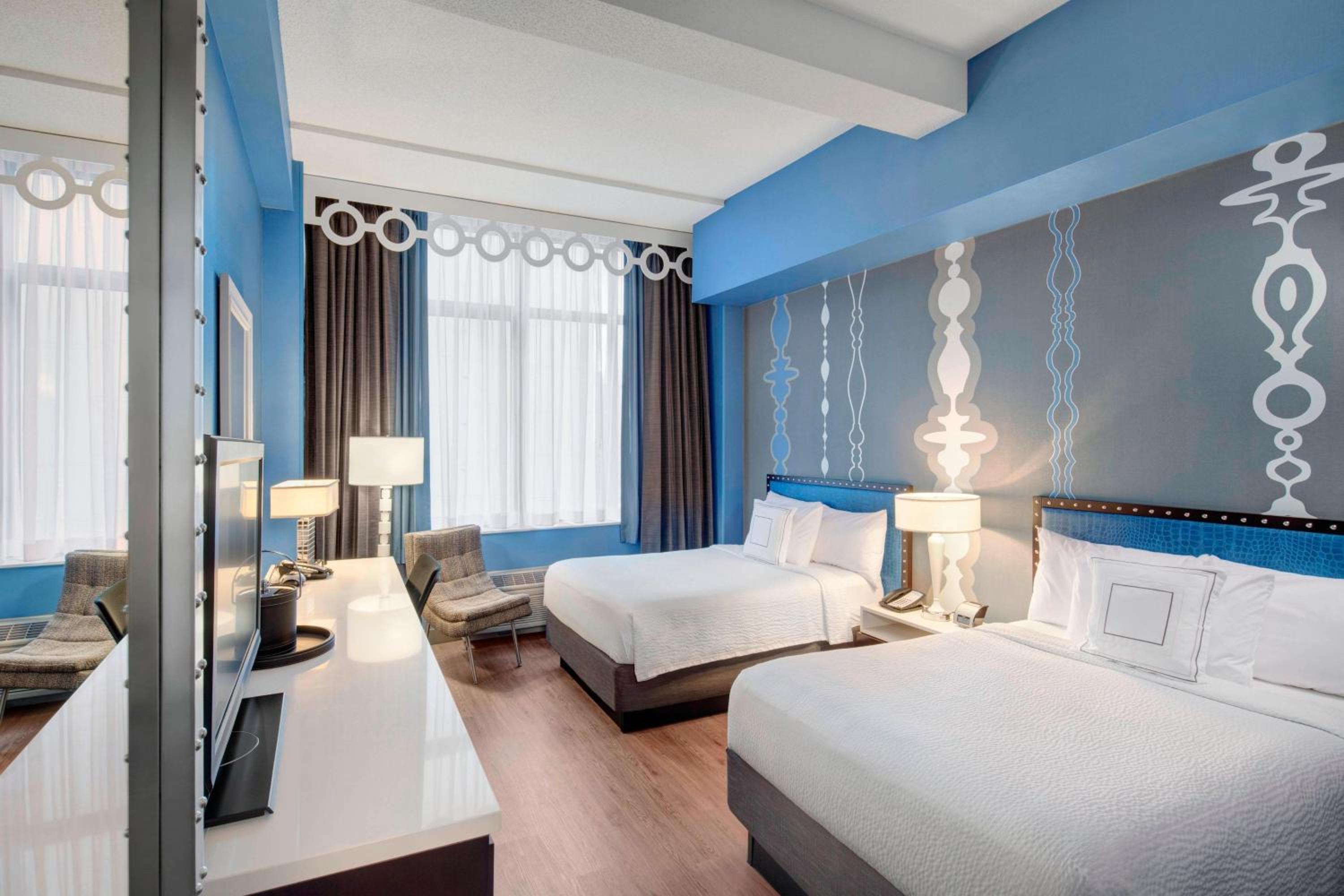Chicago Vacations - Fairfield Inn and Suites Chicago Downtown/ Magnificent Mile - Property Image 14
