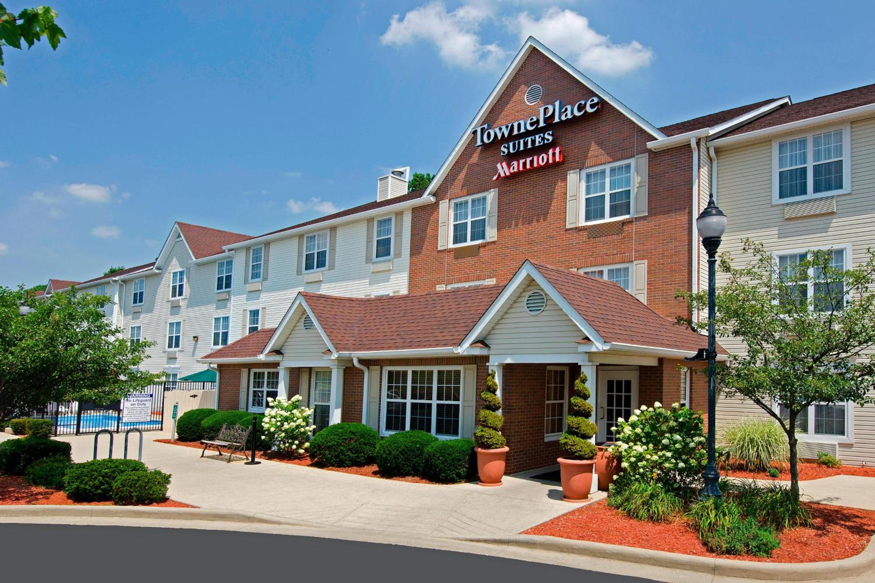 Bloomington Vacations - TownePlace Suites by Marriott Bloomington - Property Image 1