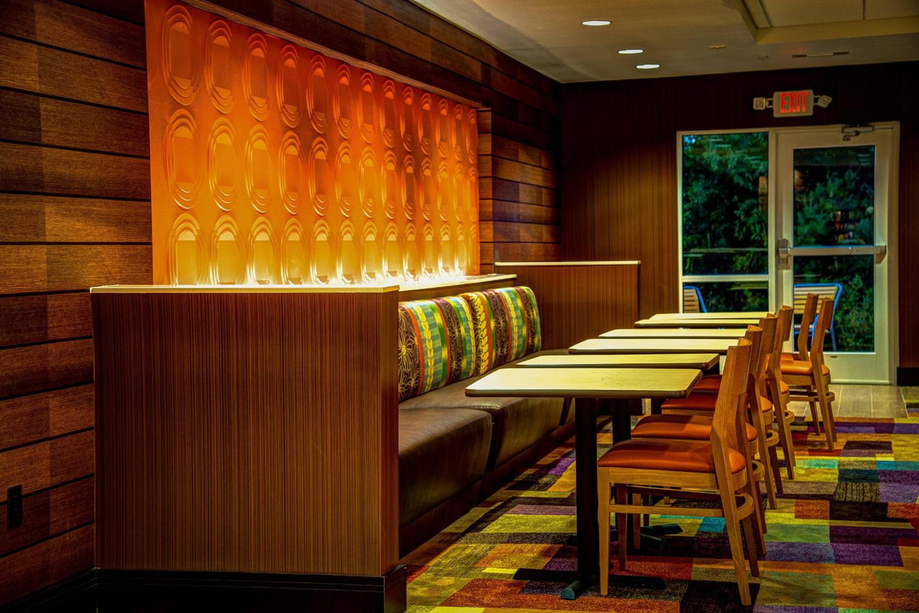 Fairfield Inn  Suites by Marriott Montgomery Airport - Property Image 6