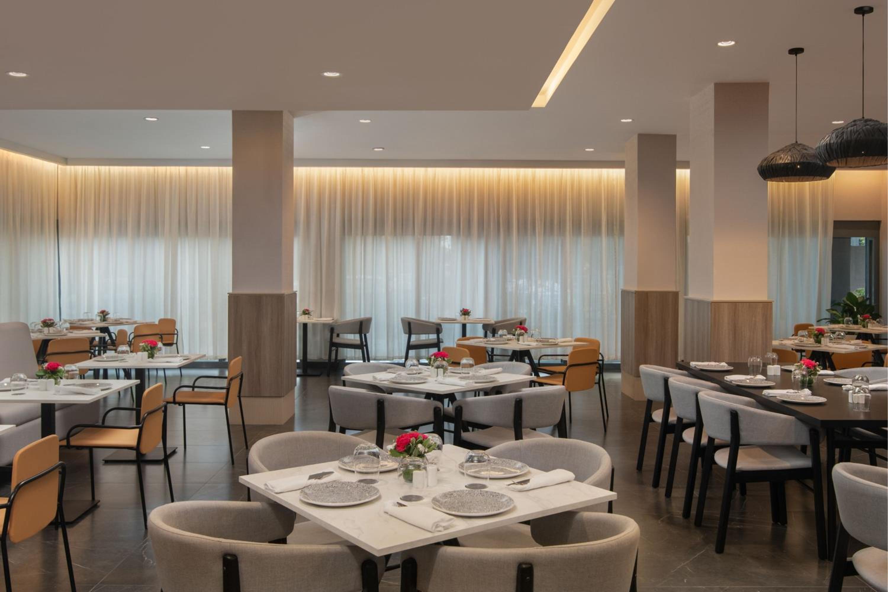 Courtyard by Marriott Santo Domingo - Property Image 11