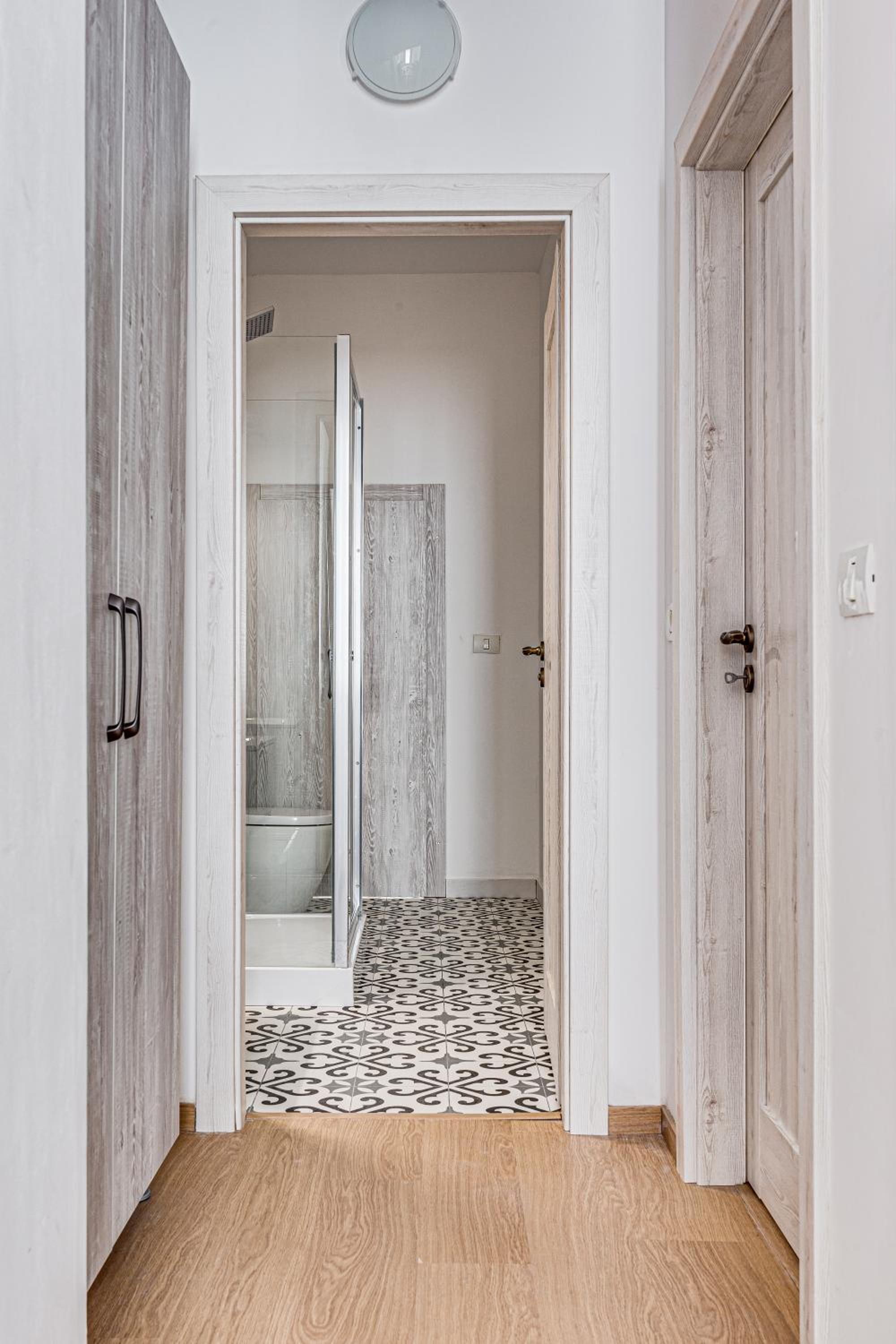 Old Town Luxurious Apartment
