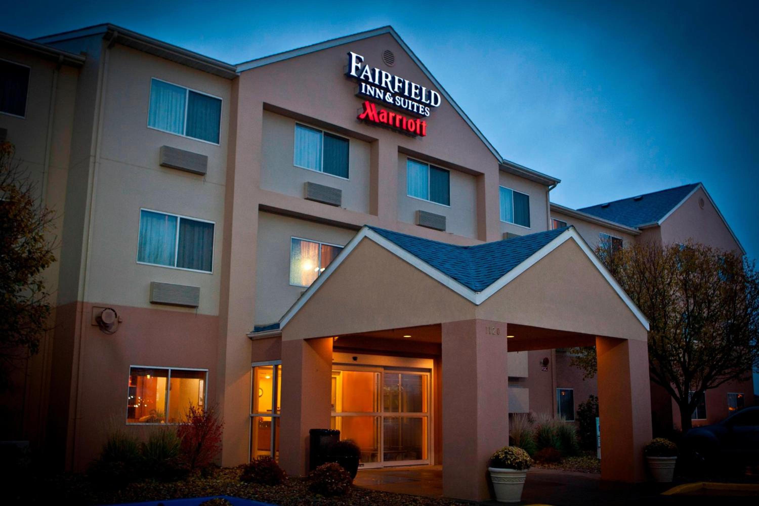 Hotel Fairfield Inn & Suites Bismarck North - Image 1