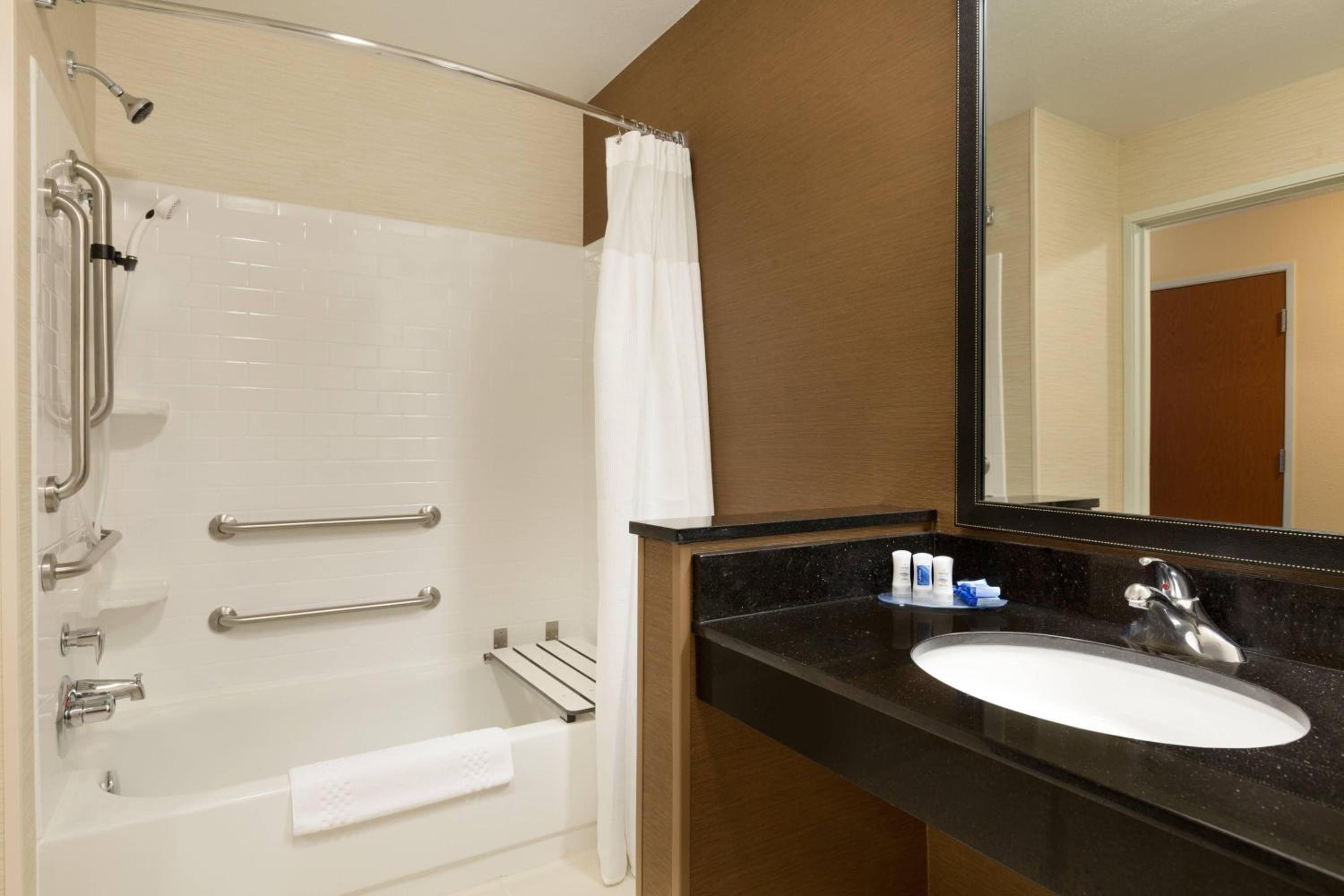 Bismarck Vacations - Fairfield Inn  Suites Bismarck South - Property Image 10