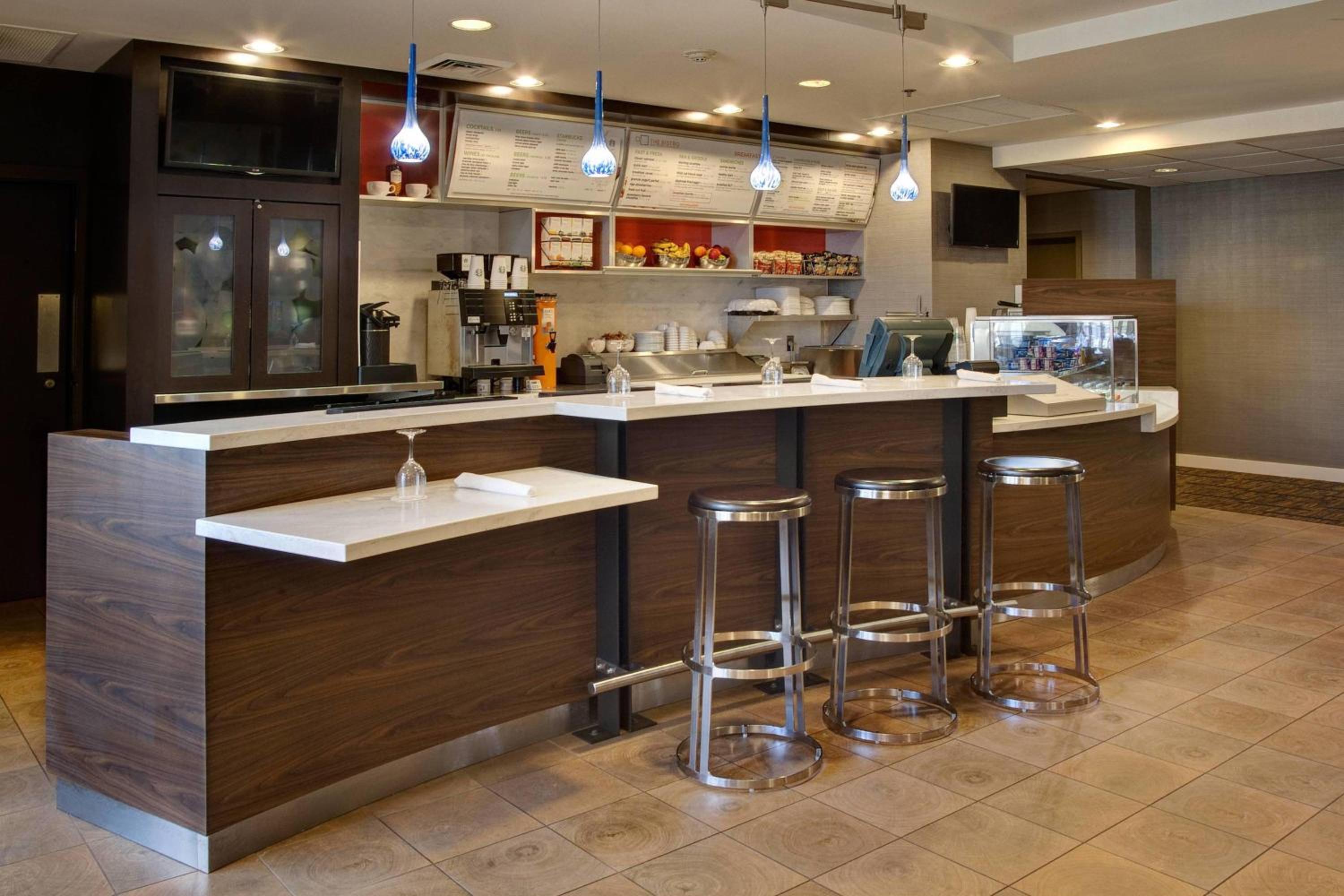Kokomo Vacations - Courtyard by Marriott Kokomo - Property Image 1