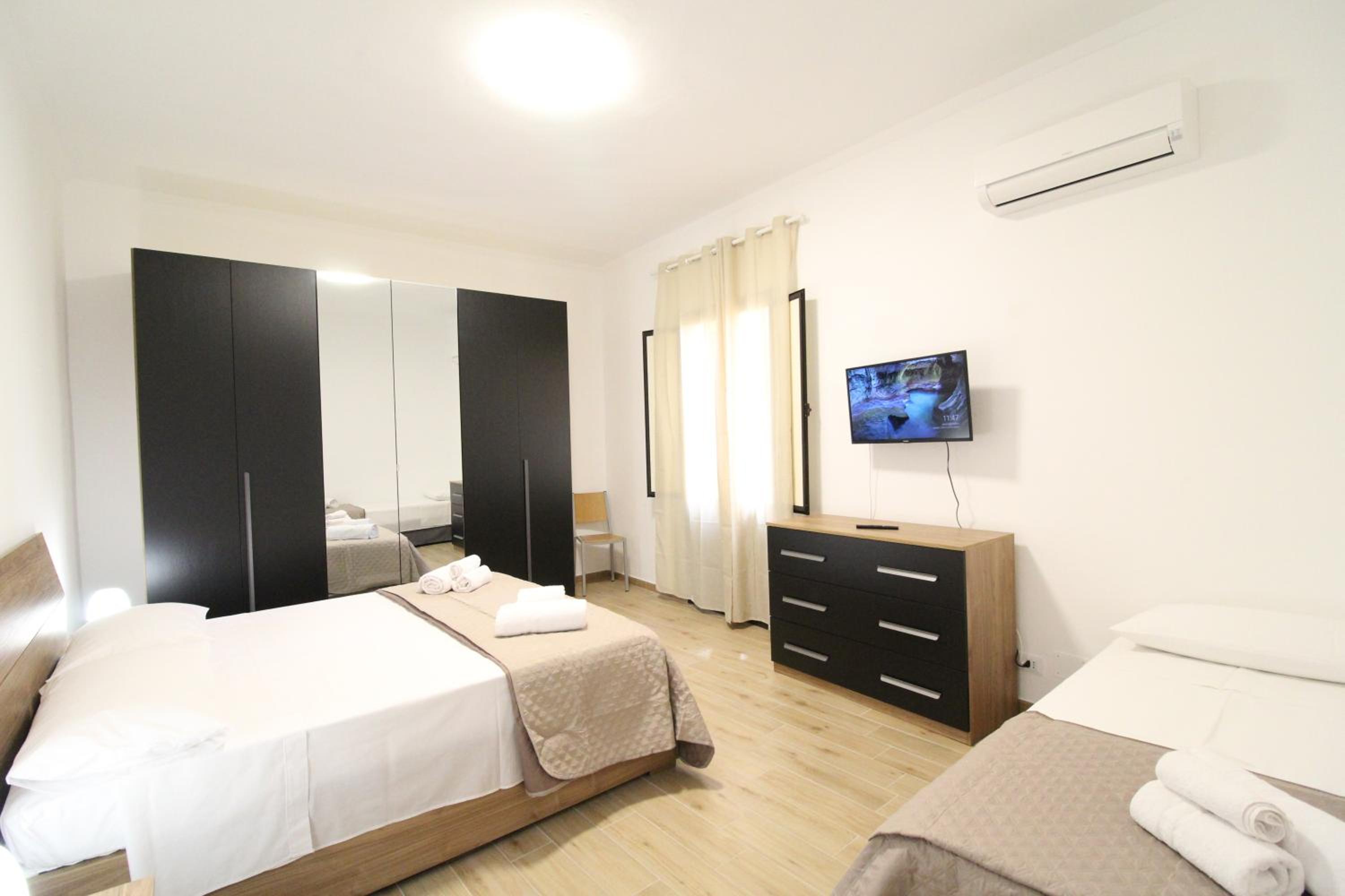 Hotel Anca Palace - Image 1