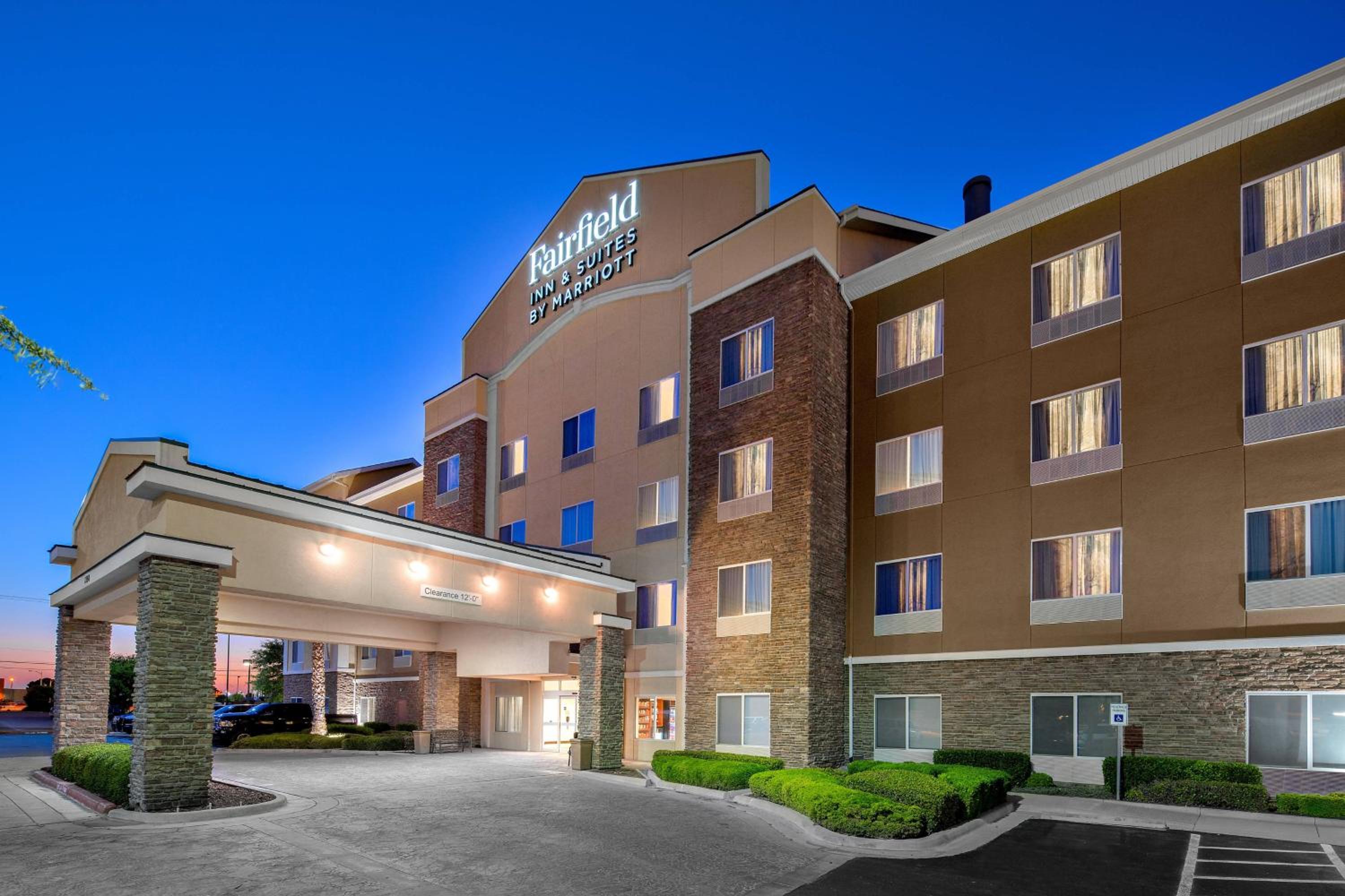 Hobbs Vacations - Fairfield Inn  Suites by Marriott Hobbs - Property Image 2