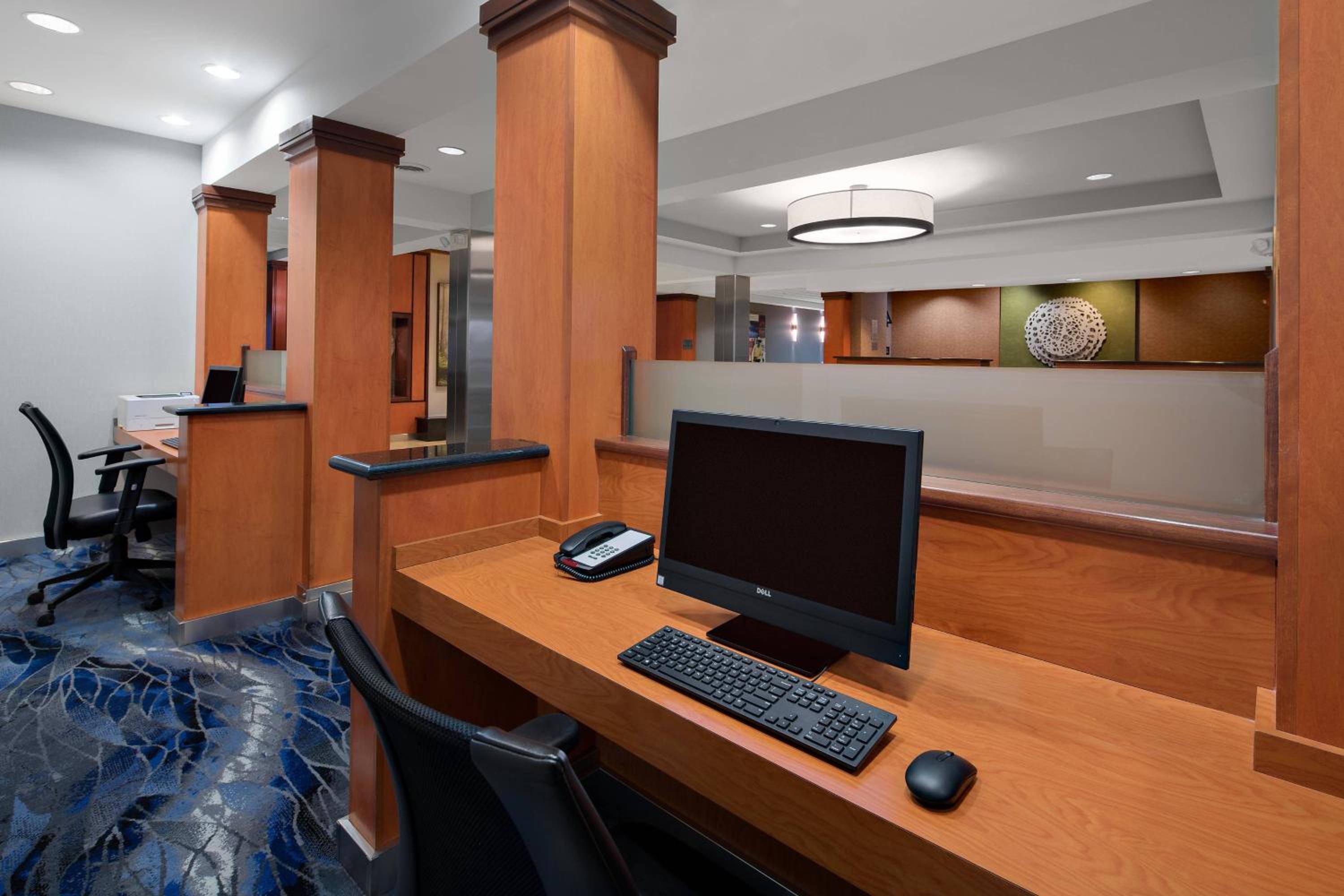 Hobbs Vacations - Fairfield Inn  Suites by Marriott Hobbs - Property Image 2