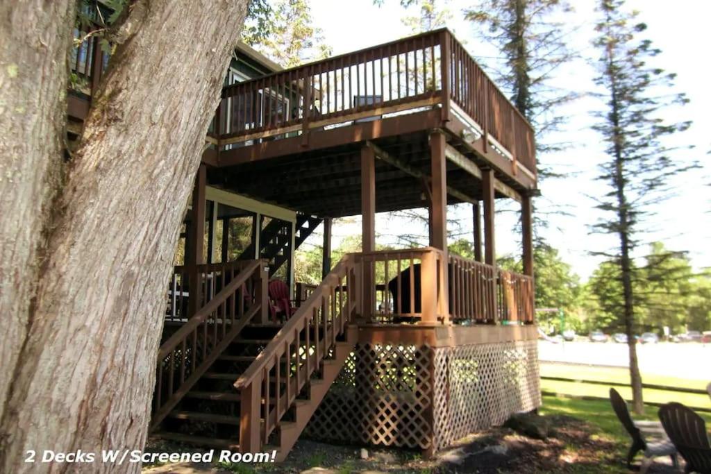Waterfront Stagshead Lakehouse at Lake Arrowhead