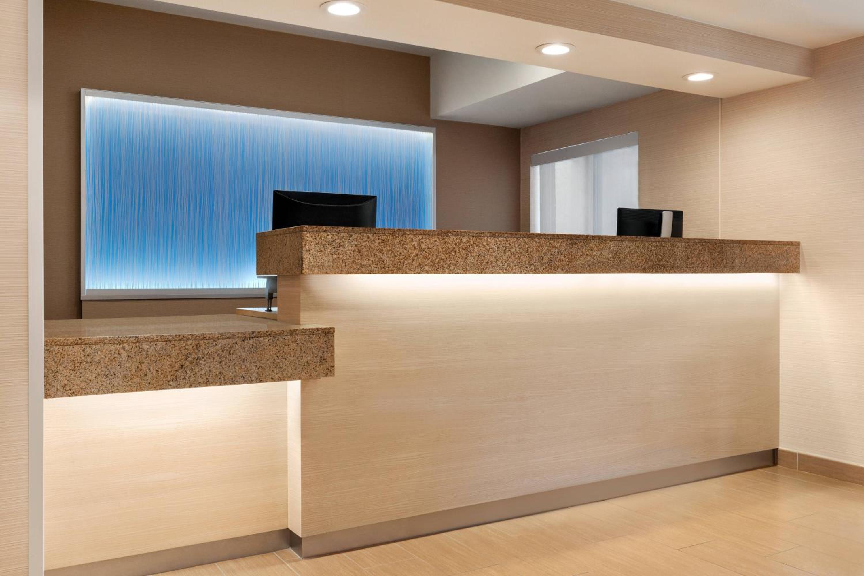 Sacramento Vacations - Fairfield Inn Roseville - Property Image 2