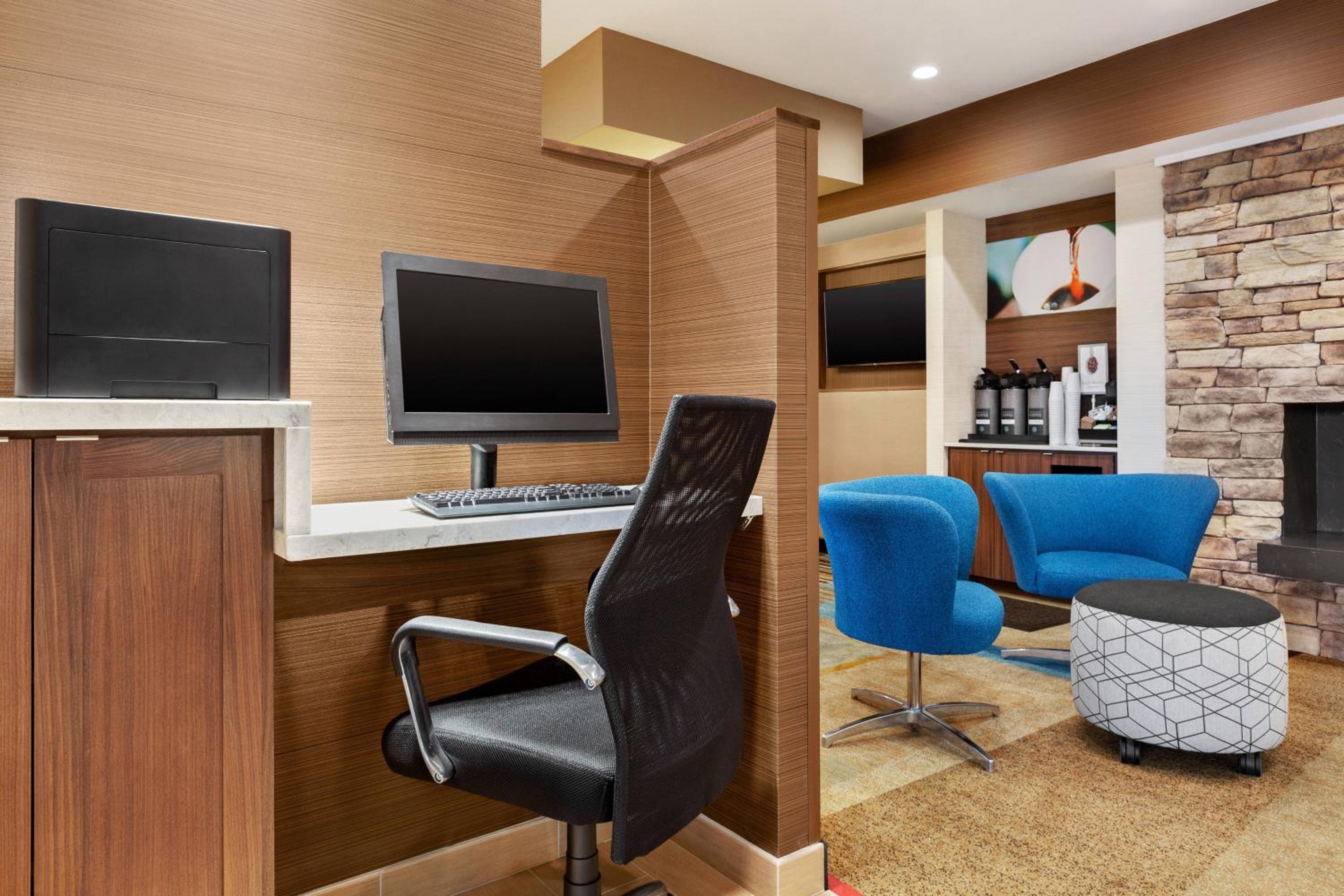 Fairfield Inn Roseville - Property Image 9