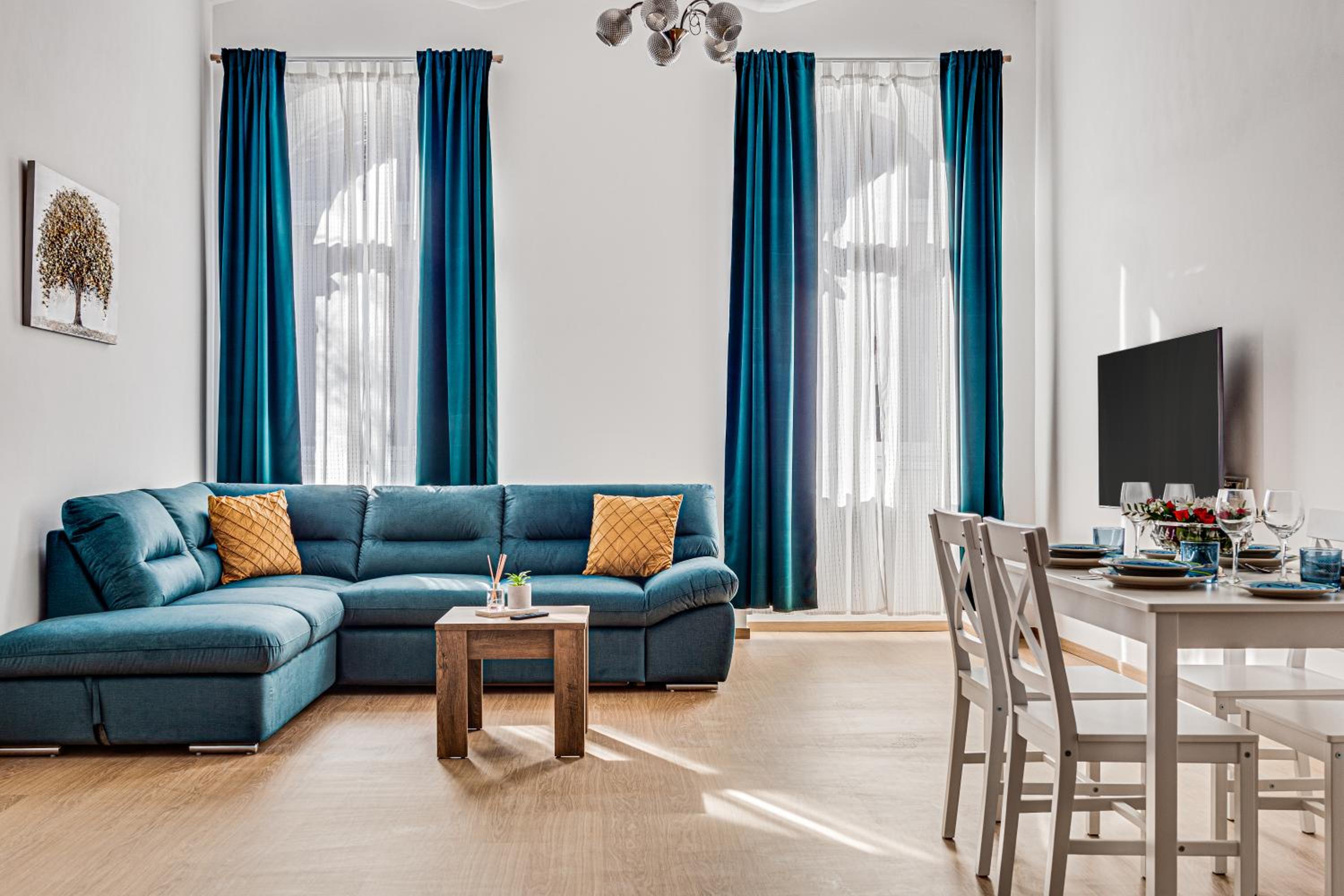 Ultra Central Apartment with Private Terrace