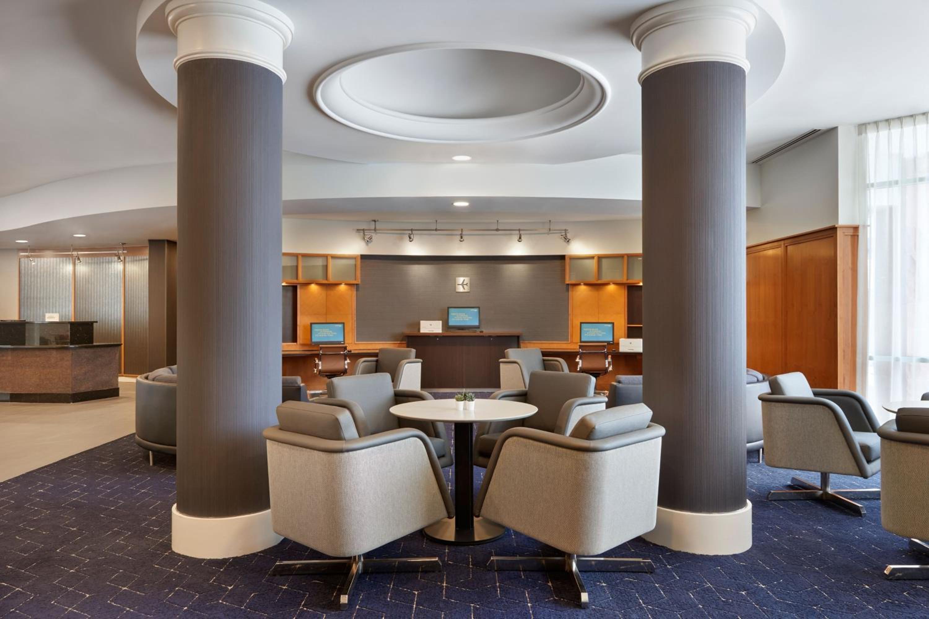 Toronto Vacations - Courtyard by Marriott Toronto Markham - Property Image 3