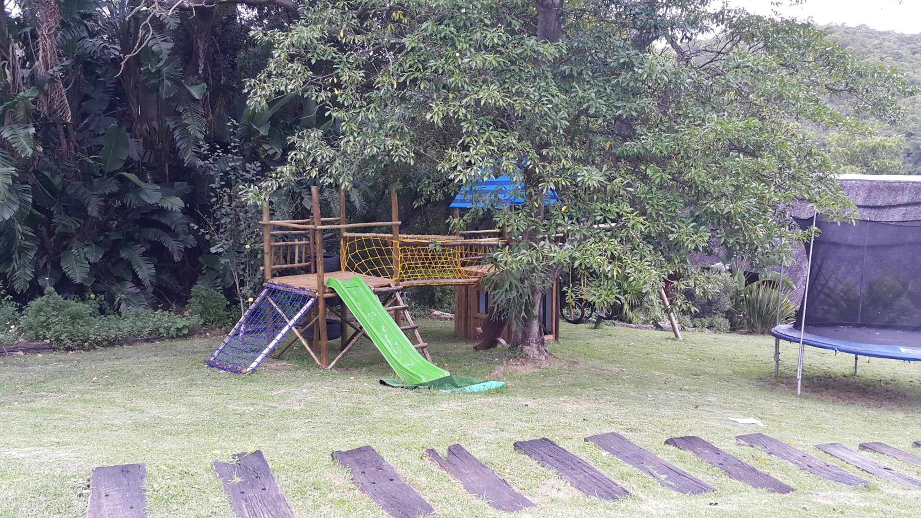 Fish Eagle Manor