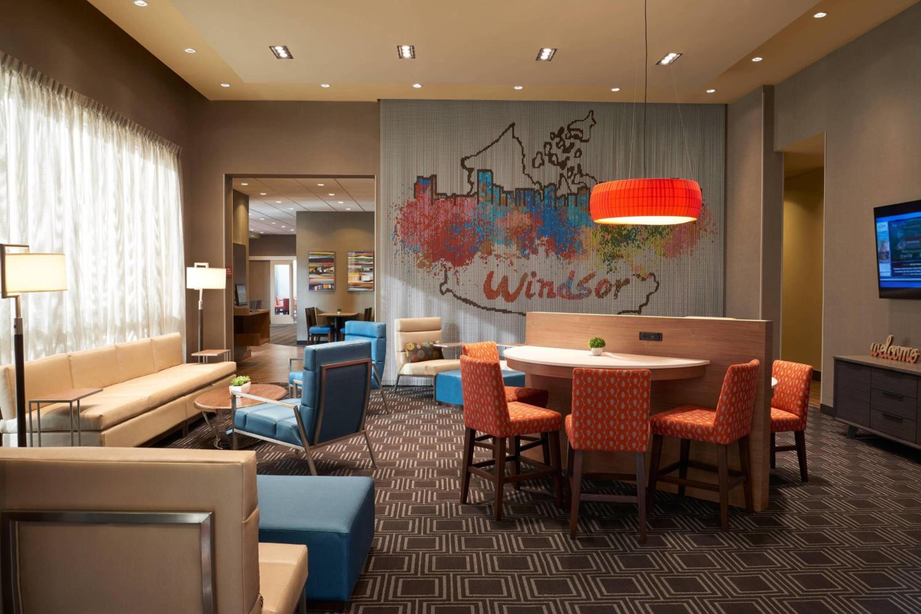Windsor Vacations - TownePlace Suites by Marriott Windsor - Property Image 17