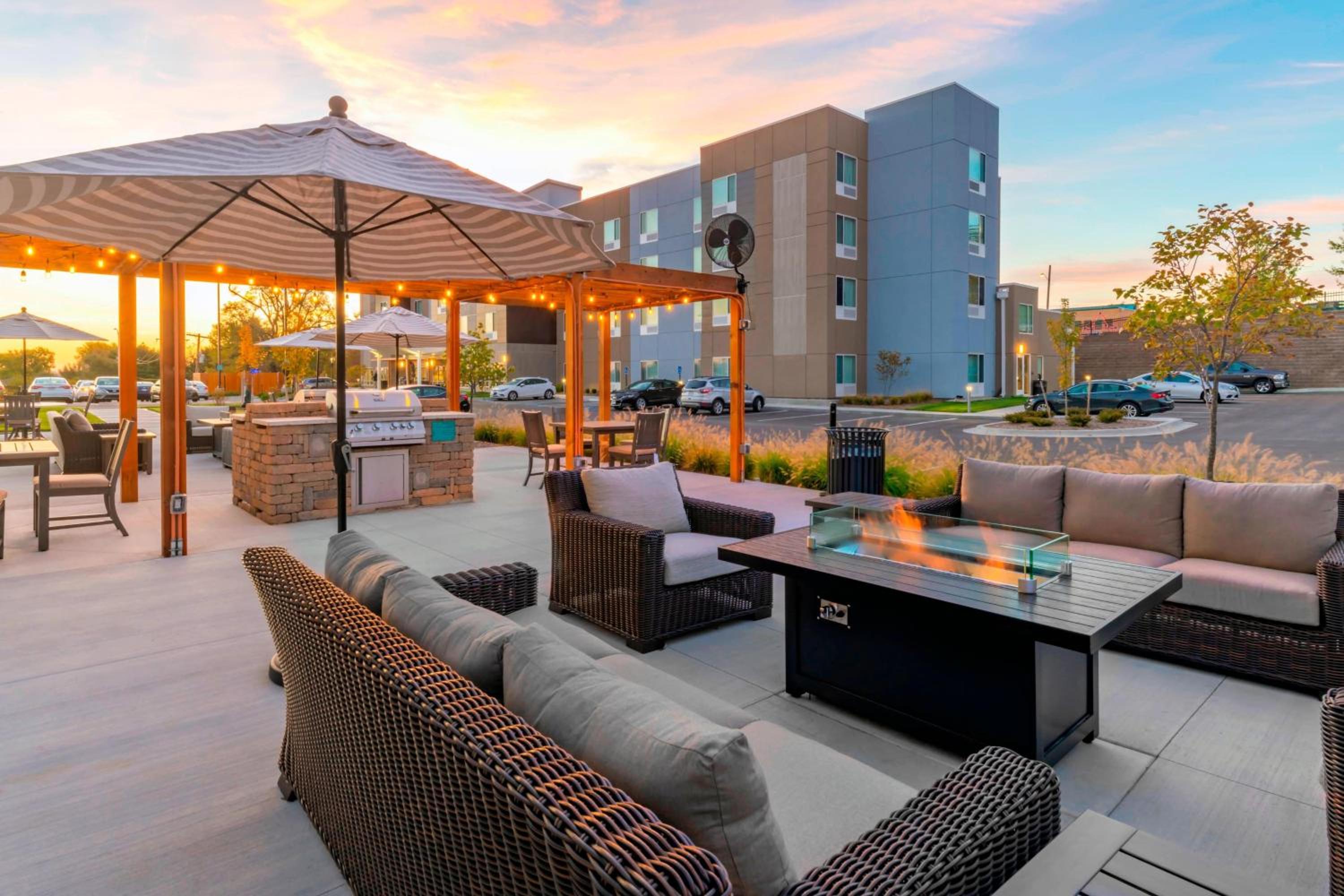 Fairfield Inn  Suites by Marriott Leavenworth - Property Image 11