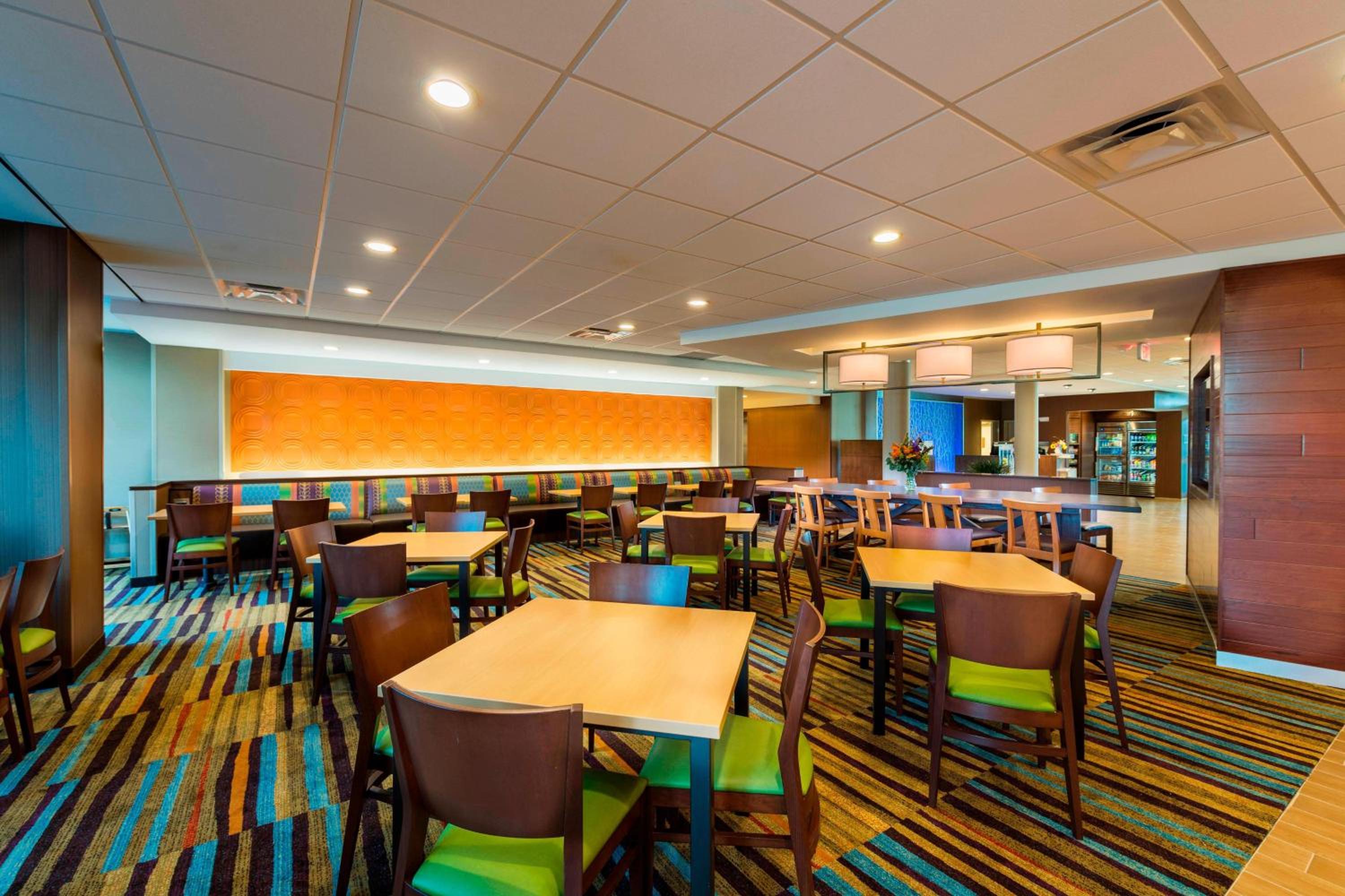 Fairfield Inn  Suites by Marriott Dallas Waxahachie - Property Image 7