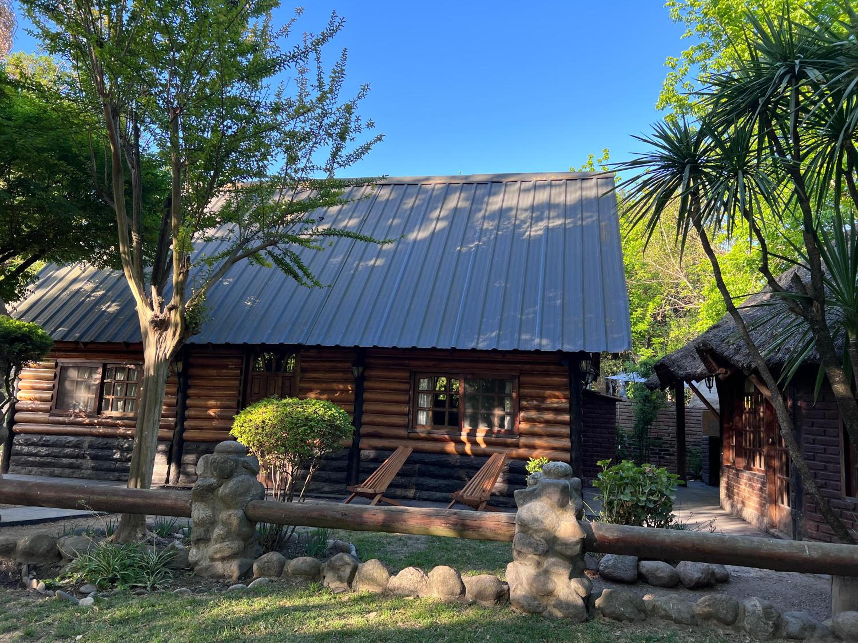 Los Plátanos cabañas & suites