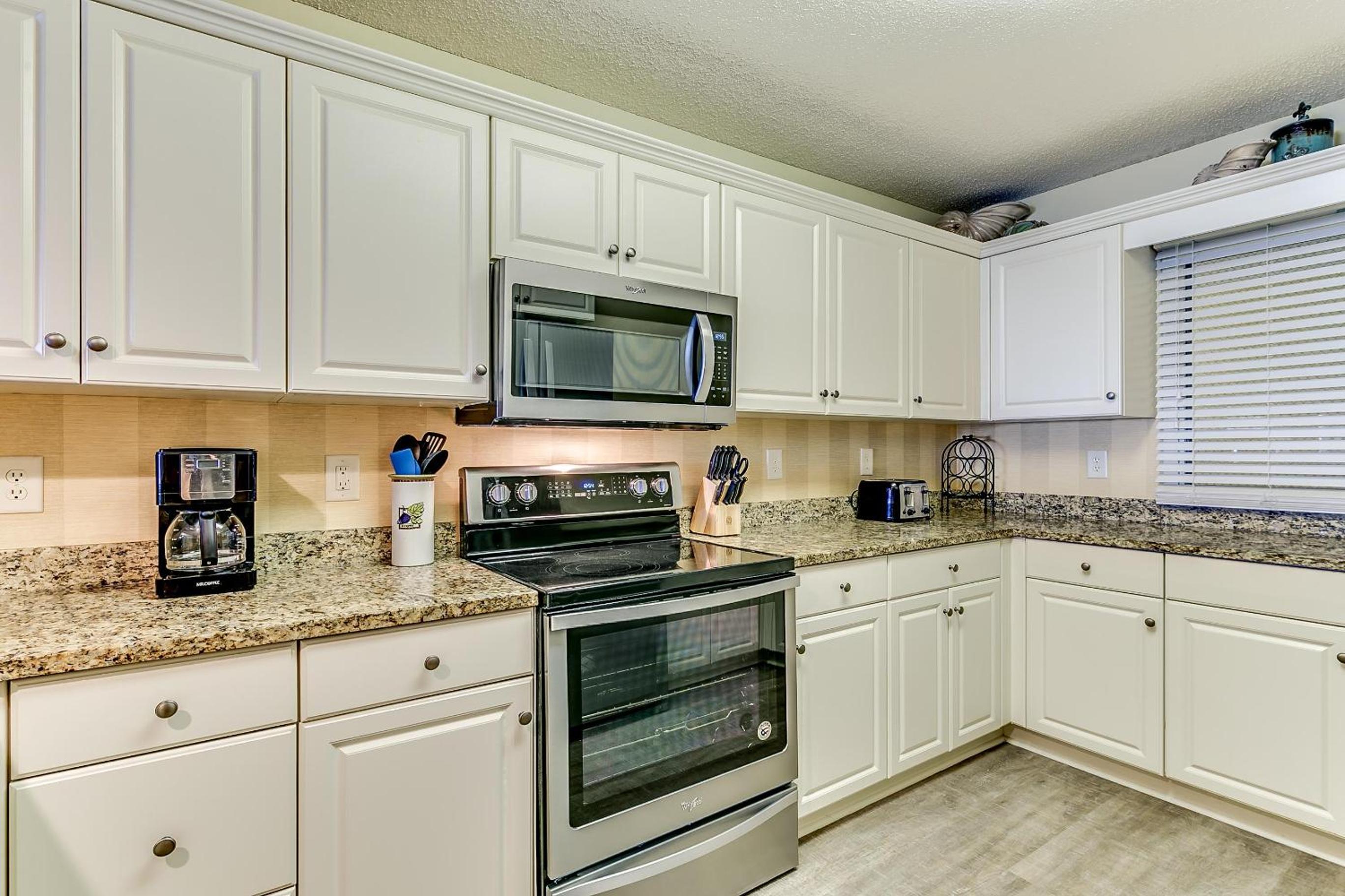 The Island 4 br (9th Floor) view 3