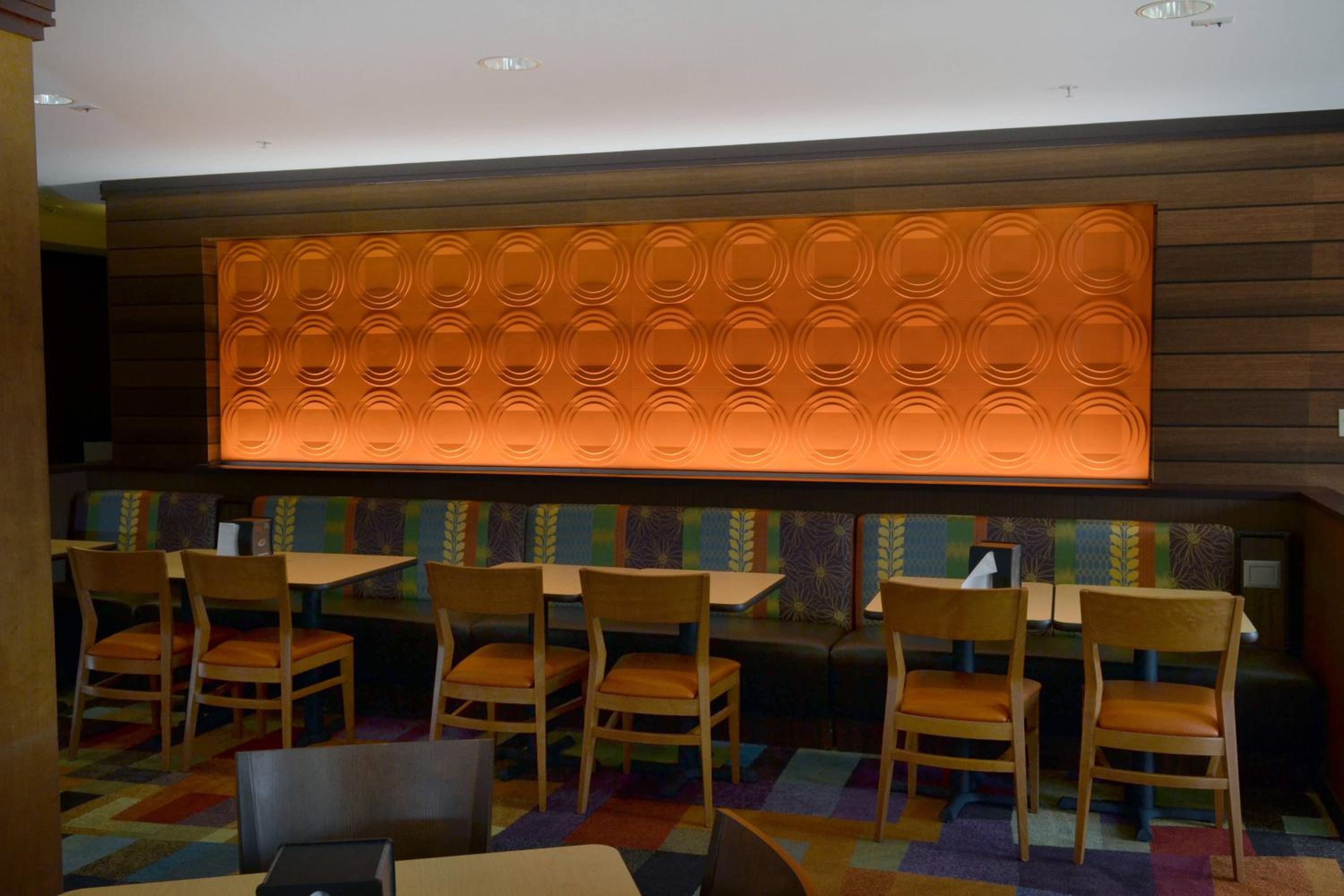 Effingham Vacations - Fairfield Inn  Suites Effingham - Property Image 11