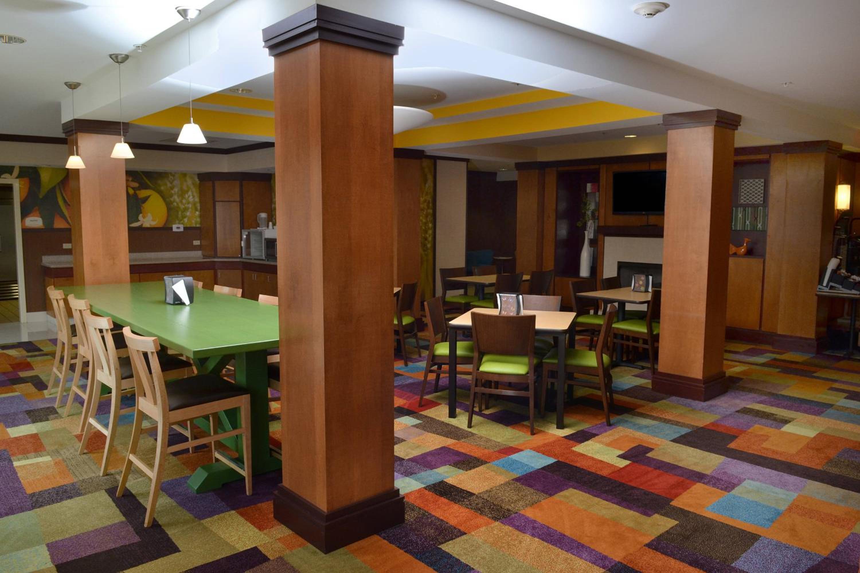 Effingham Vacations - Fairfield Inn  Suites Effingham - Property Image 10