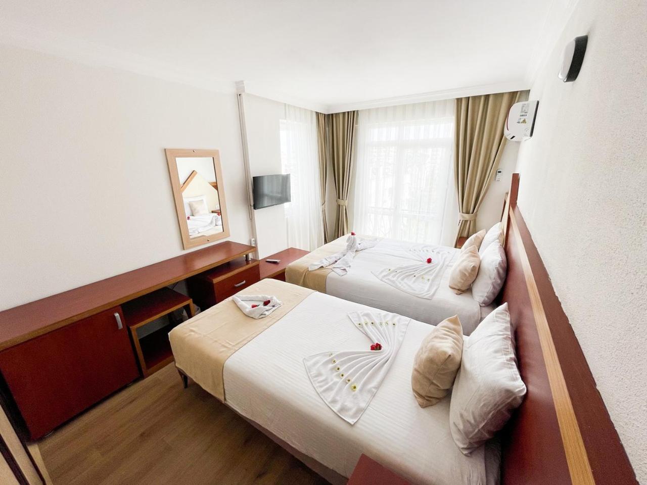 Far Life Hotel - Image 50