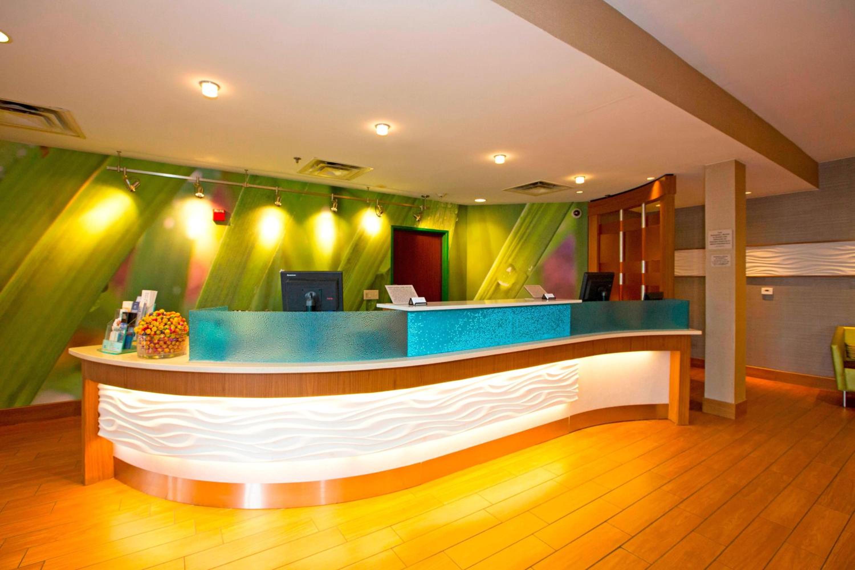 Pittsburgh Vacations - SpringHill Suites Pittsburgh Monroeville - Property Image 4