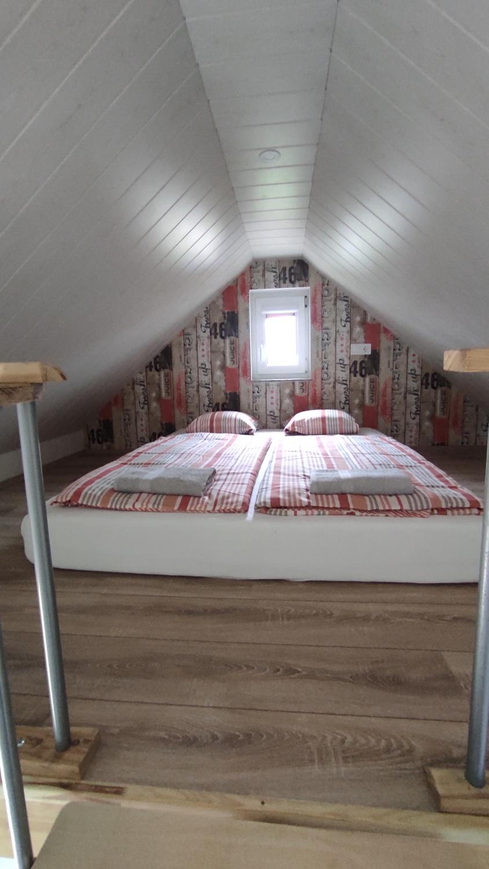 Vadgalamb Apartmanház