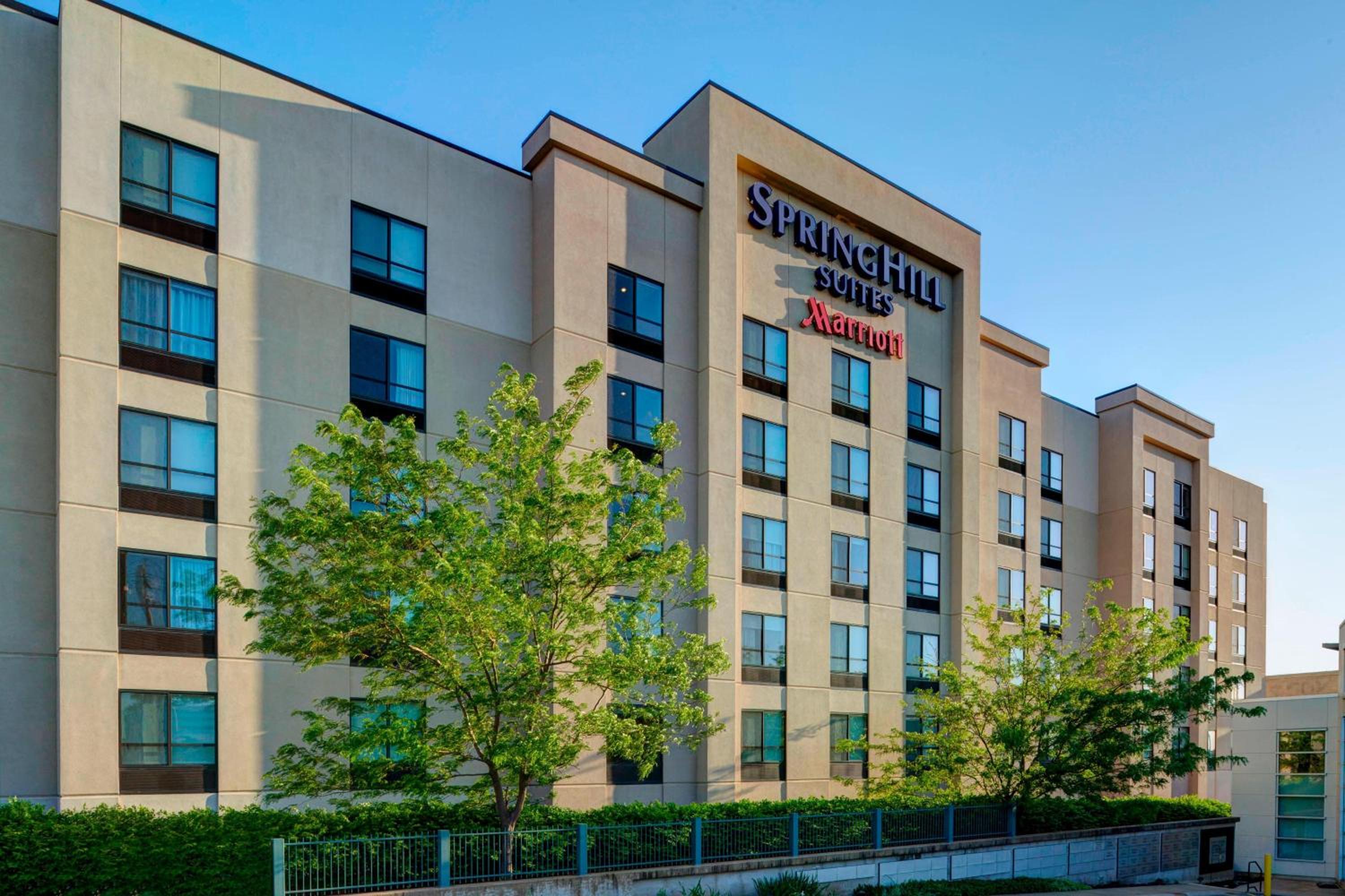 SpringHill Suites St. Louis Brentwood - Property Image 23