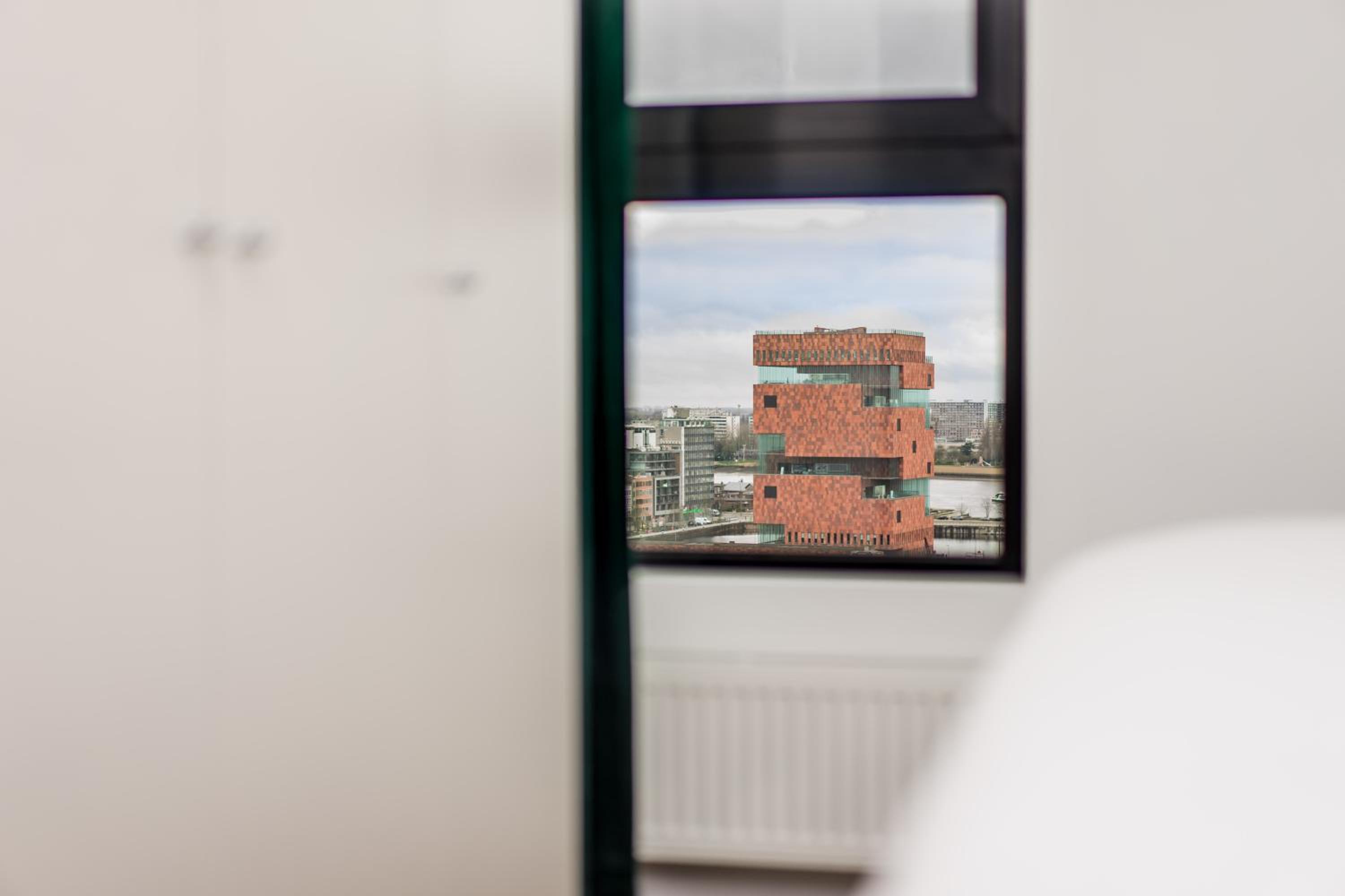 London Tower Apartments - Antwerp