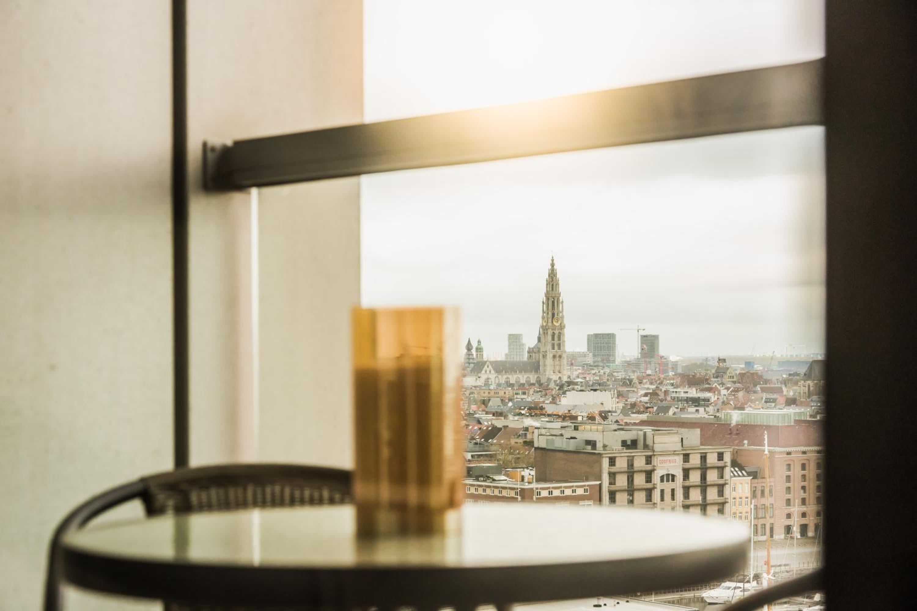 London Tower Apartments - Antwerp