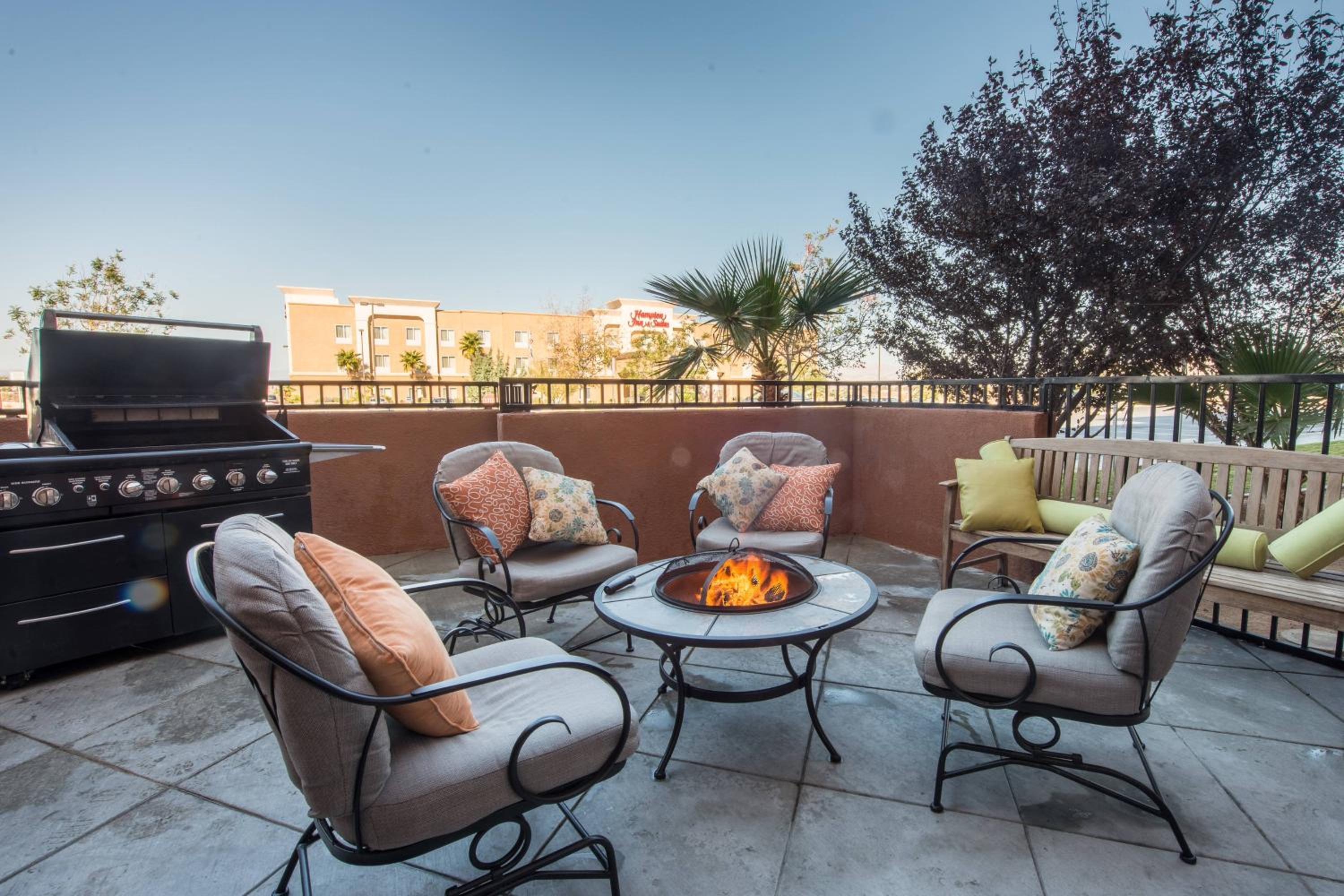Ridgecrest Vacations - SpringHill Suites Ridgecrest - Property Image 1