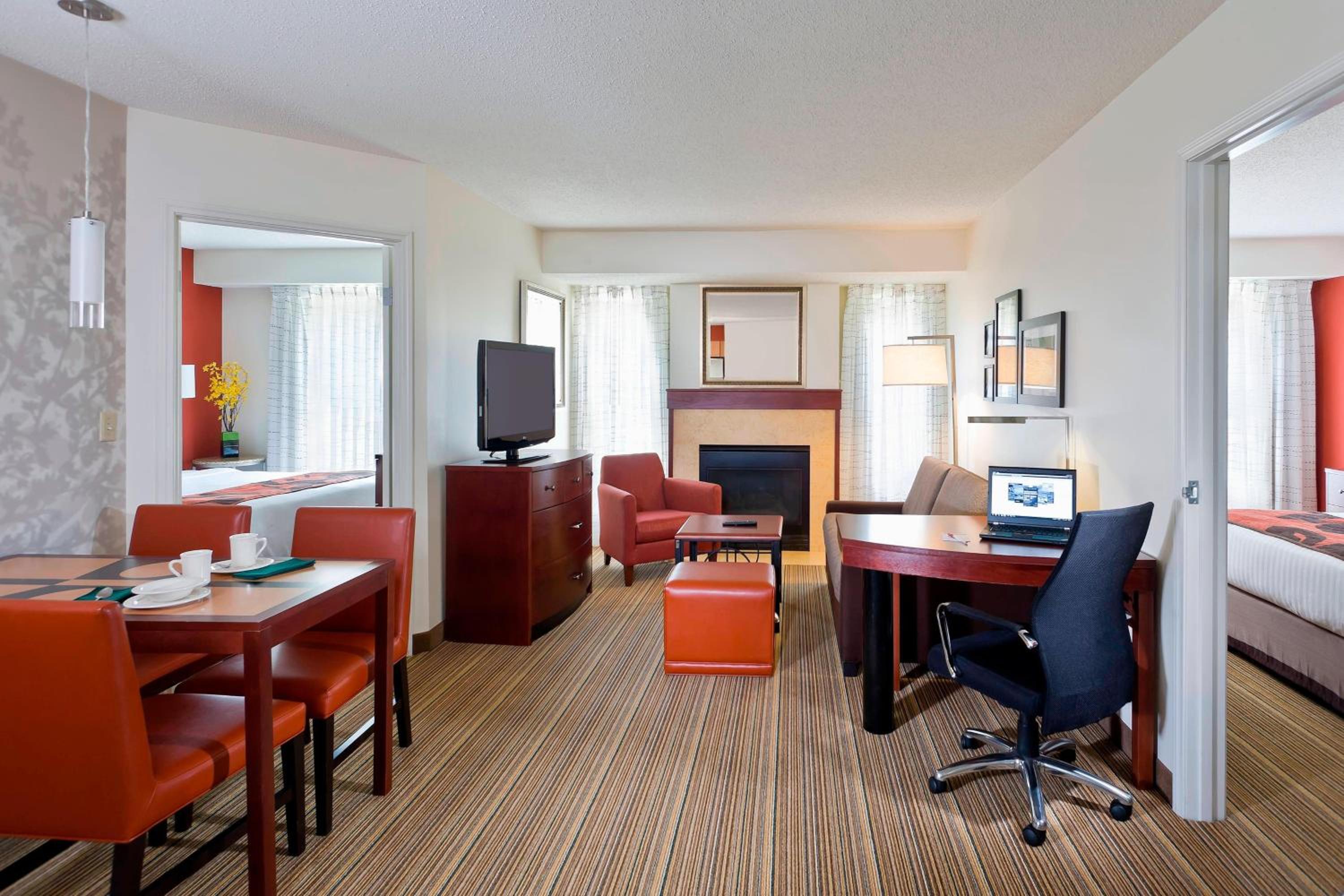 Residence Inn by Marriott Houston The Woodlands/Lake Front Circle - Property Image 7