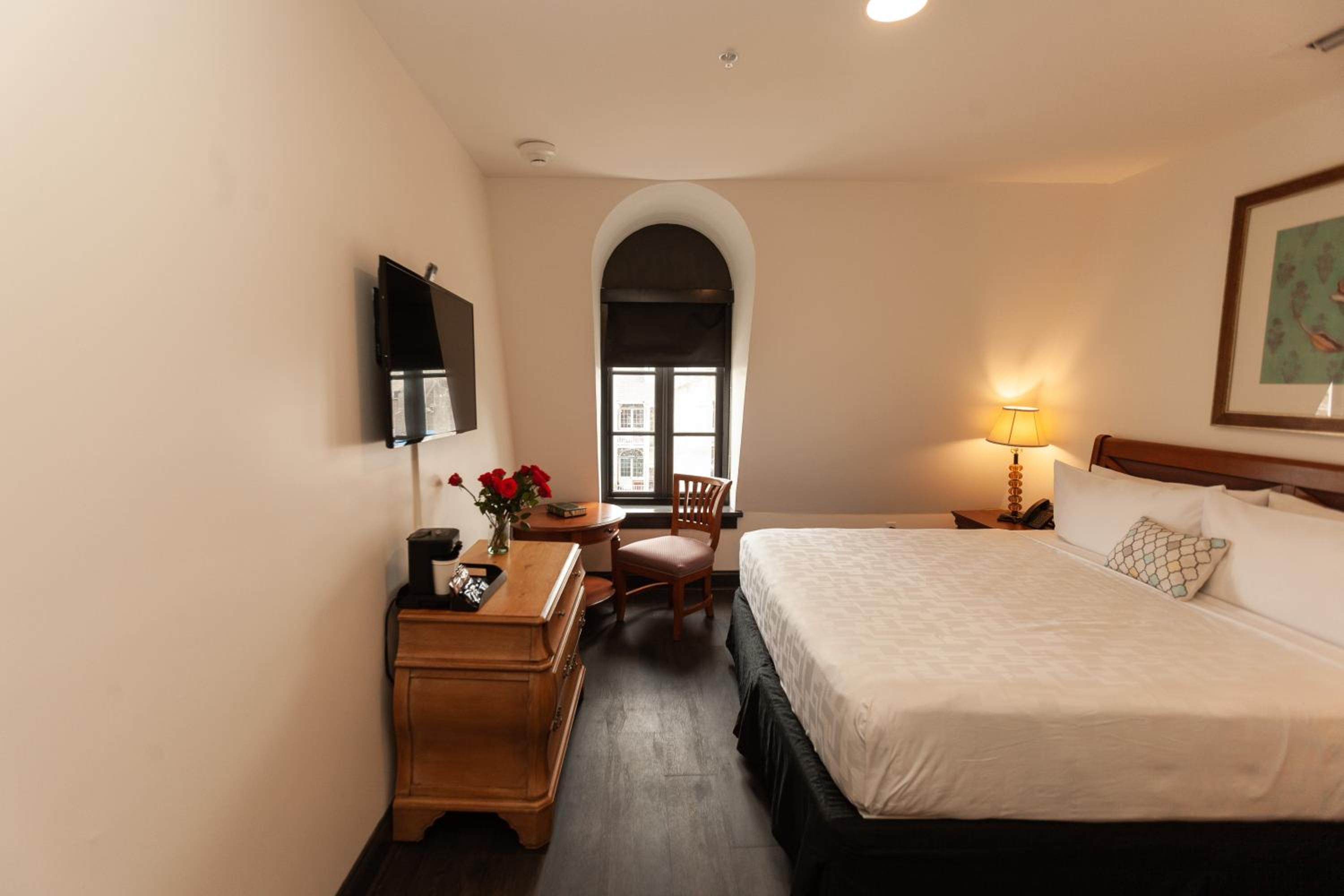 New Orleans Vacations - Le Richelieu Hotel in the French Quarter - Property Image 14