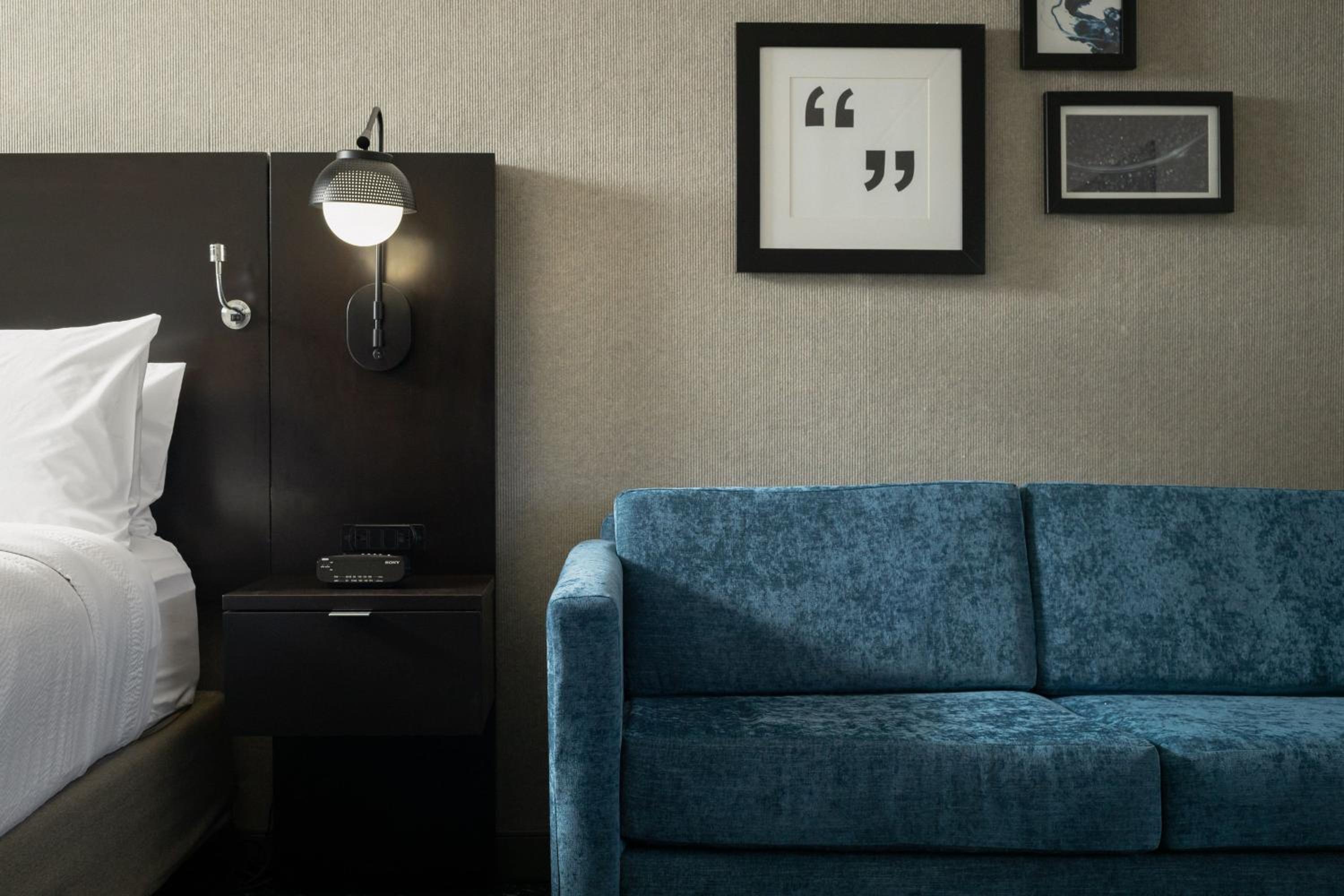 Four Points by Sheraton Milwaukee North Shore - Property Image 7