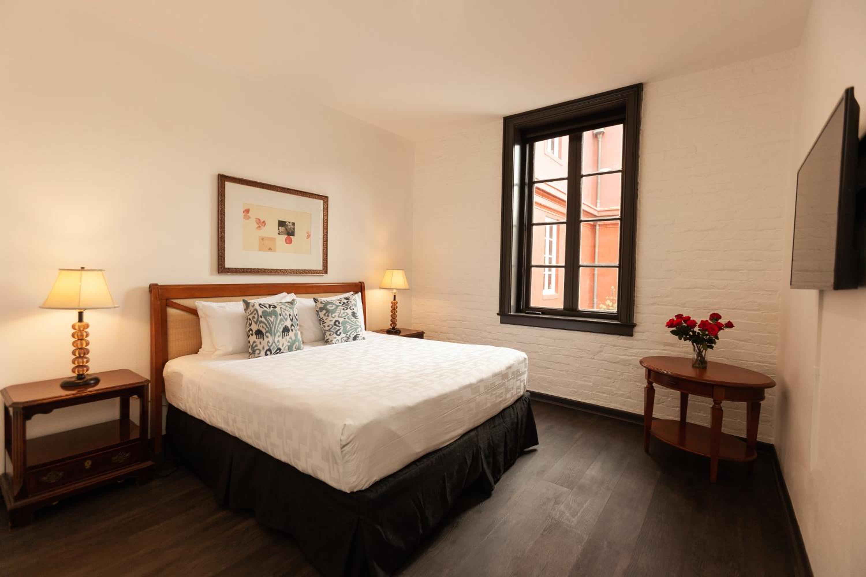 New Orleans Vacations - Le Richelieu Hotel in the French Quarter - Property Image 6