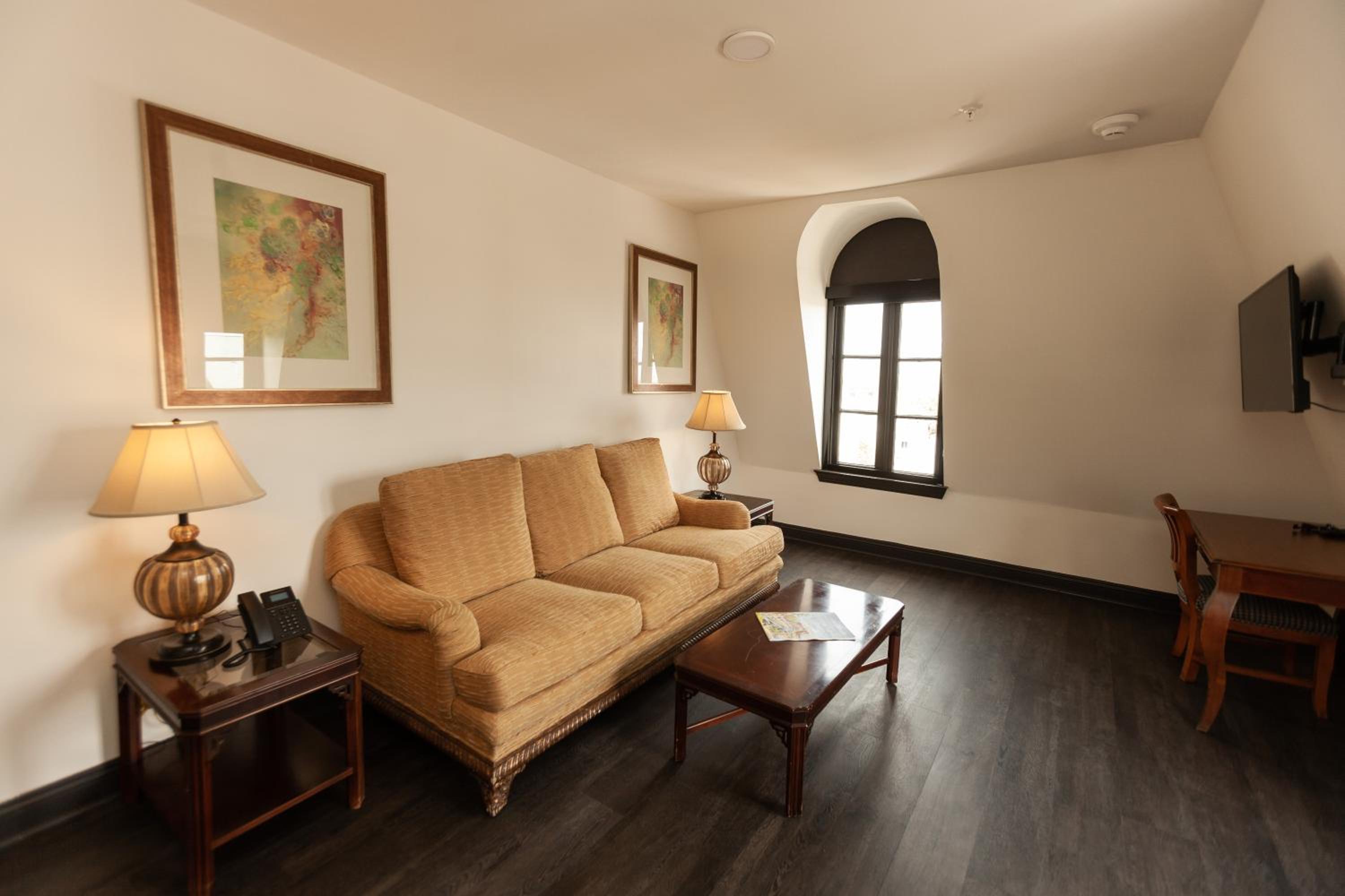 New Orleans Vacations - Le Richelieu Hotel in the French Quarter - Property Image 37