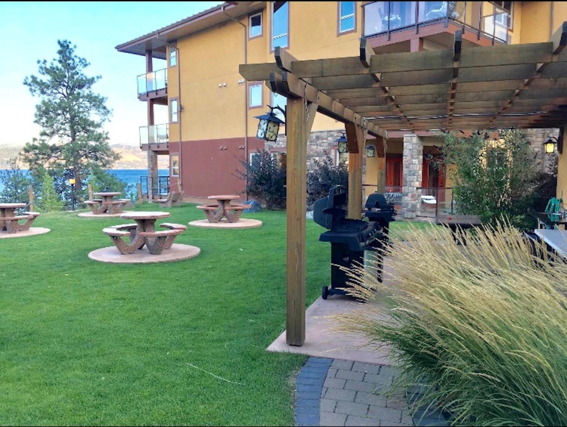 3 BR Lake Okanagan Resort, West Kelowna!